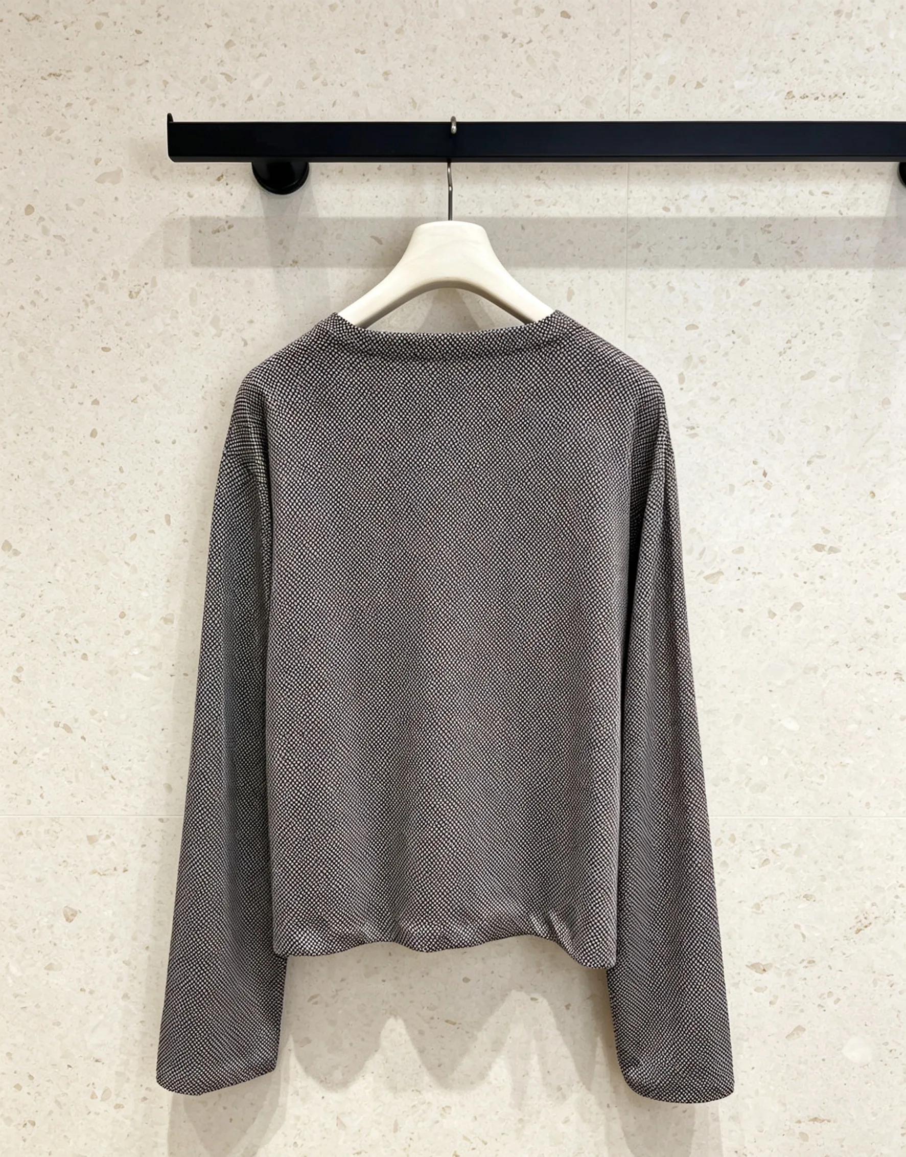 

Spring/Summer 2026 New Women's Clothing - V-neck Design - Comfortable, Skin-Friendly, Simple and Versatile Women's Top