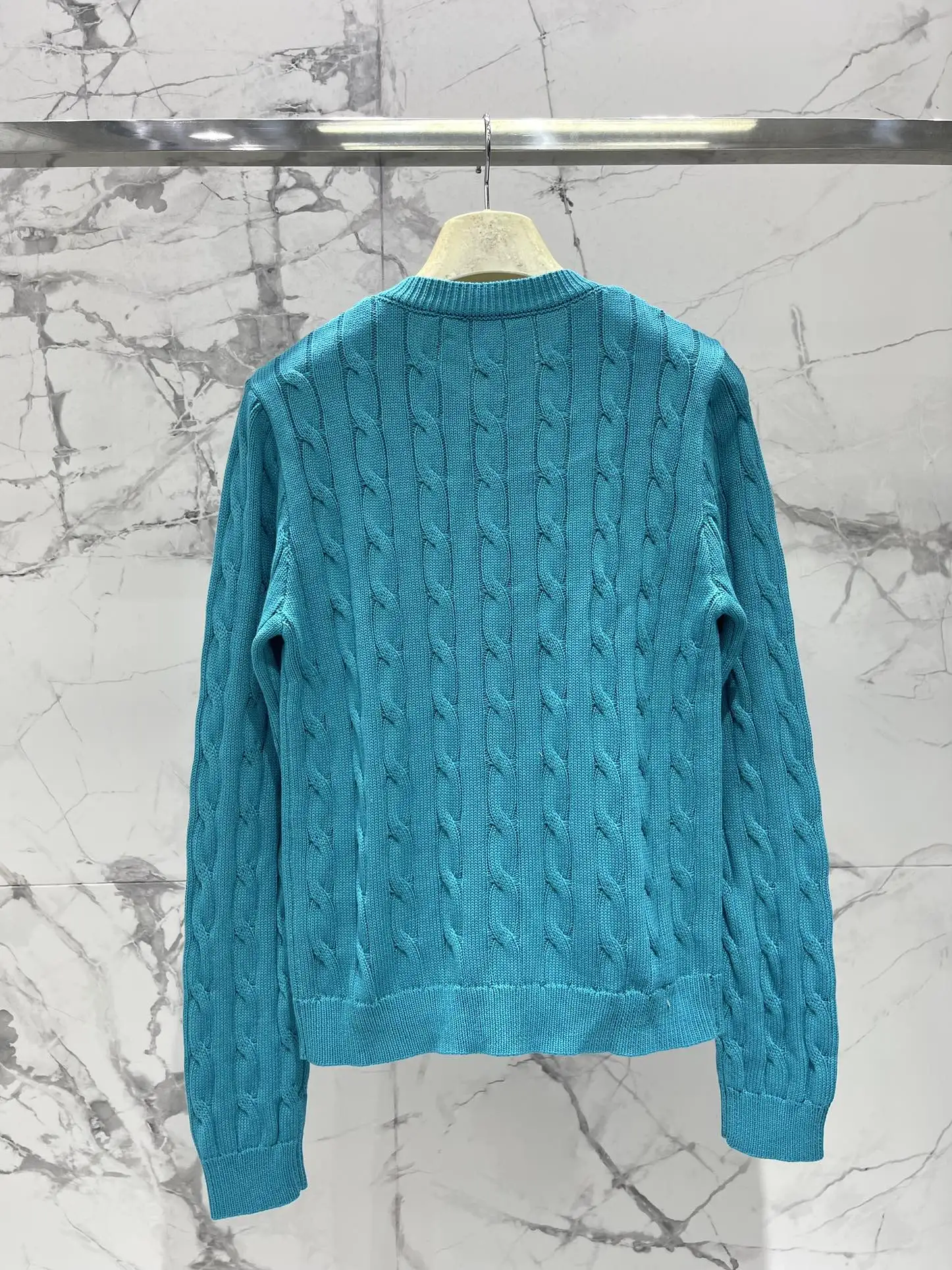 

2025 Autumn/winter New Embroidery Fried Dough Twists Simple Knitting Cardigan 550