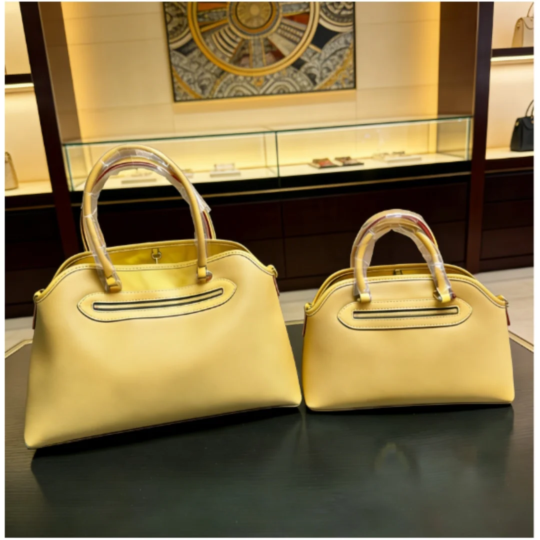 

Новая женская сумка-ракушка с классическим принтом, высокого качества, размеры 45*30 см и 34*22 см, без коробки.