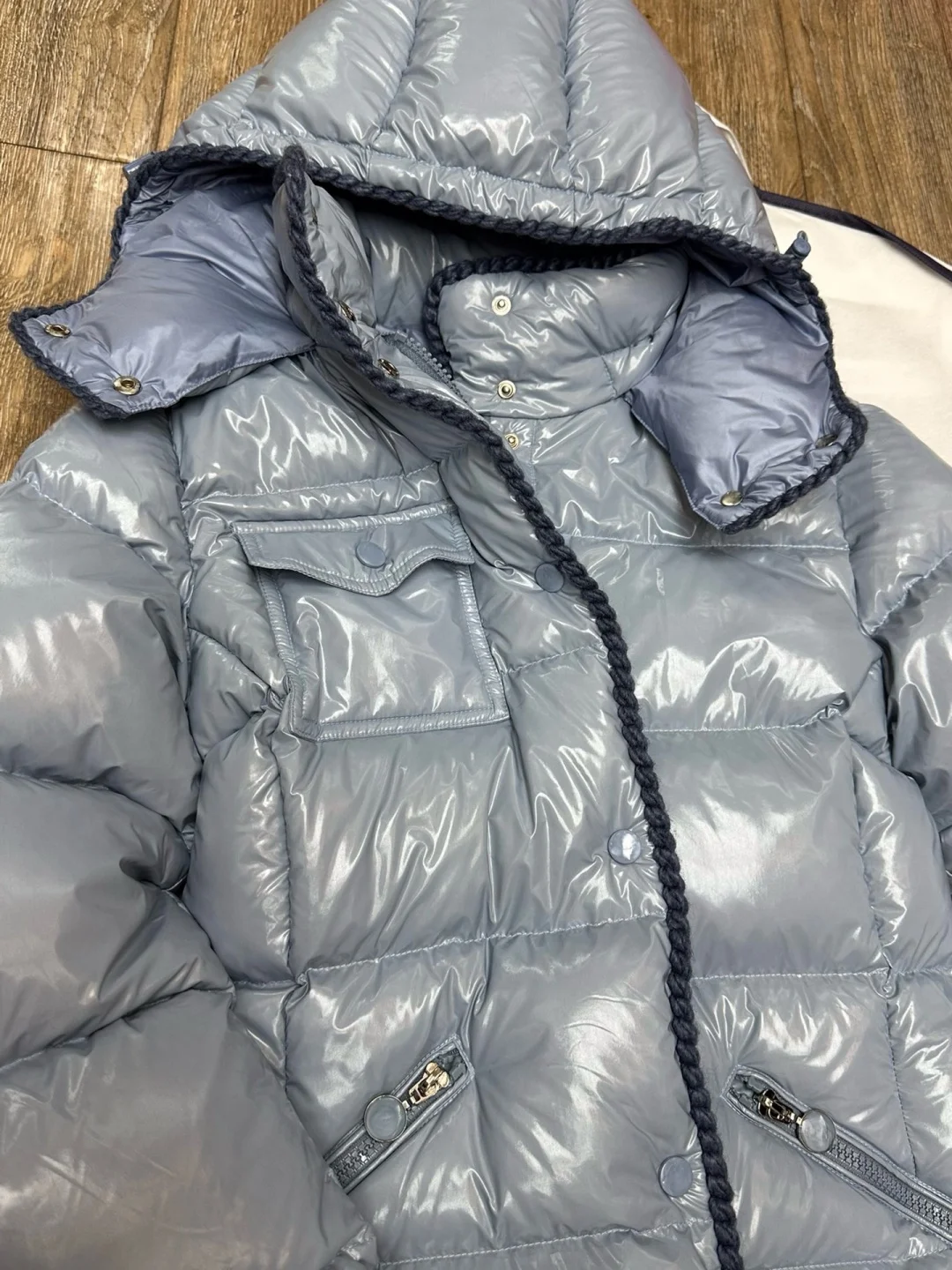 · donna, stile principessa, chic · vestibilità slim, vita stretta, silhouette a clessidra · piumino, cappotto trapuntato, cappotto invernale