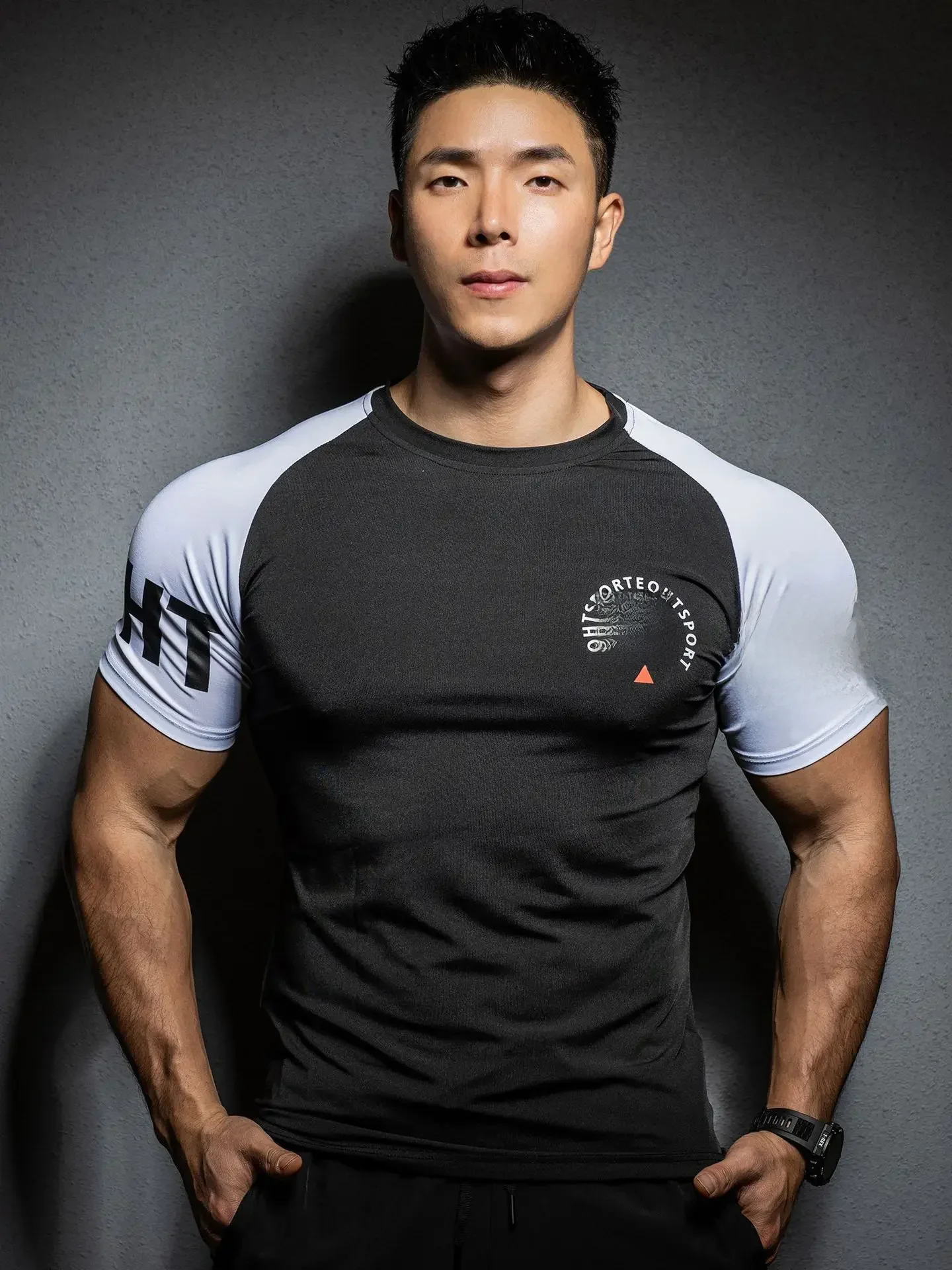 Letnie siłownie T koszula męska kulturystyka Fitness szybkoschnąca koszulka z krótkim rękawem koszulki treningowe modna koszulka z mięśniami mężczyzna odzież sportowa — zdjęcie 2