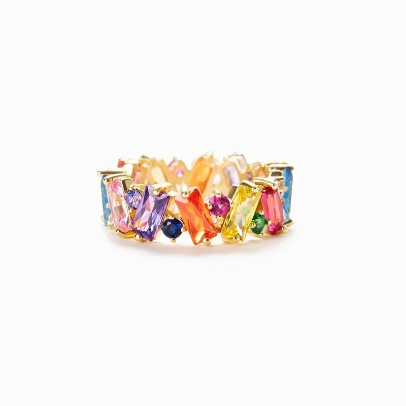 Huitan Unregelmäßiges Design Bunte CZ Frauen Ringe Gold Farbe/Silber Farbe Geometrische CZ Regenbogen Ringe Luxus Trendy Schmuck