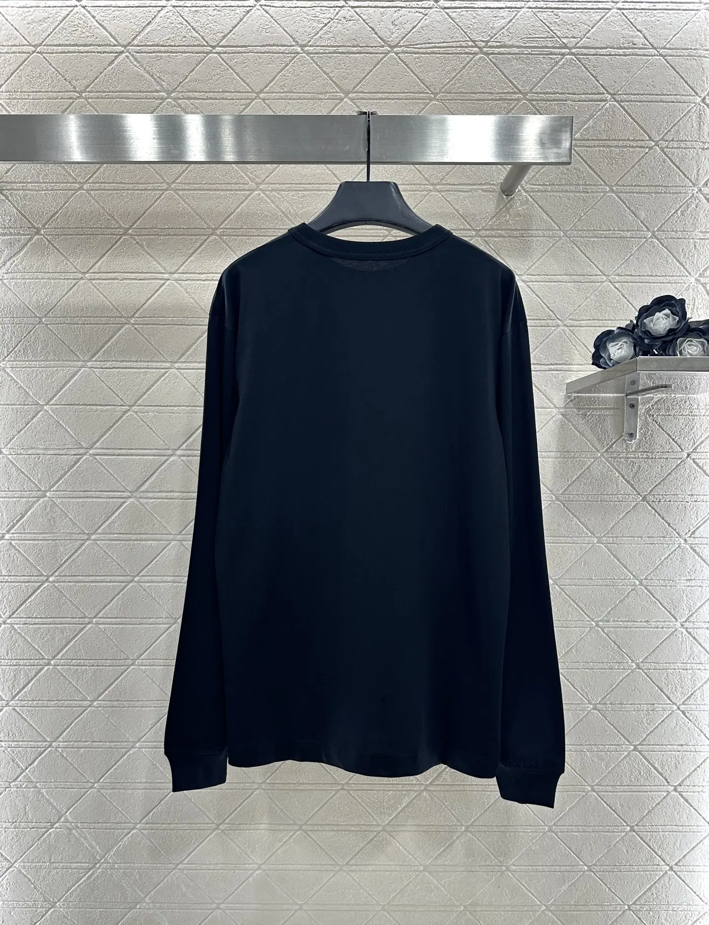 

25 new autumn and winter women's fashionable pullover round neck temperament solid color loose and versatile long sleeved top