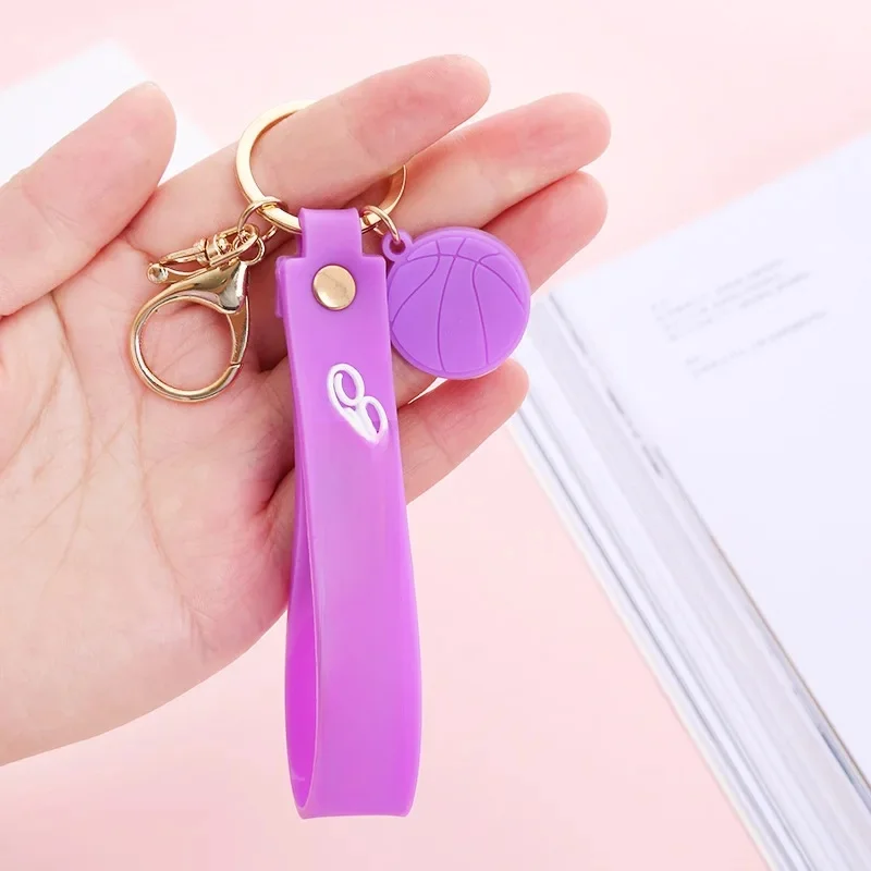 K18 couleur mode pour toujours chaussures de sport porte-clés en caoutchouc femme sac pendentif porte-clés hommes voiture porte-clés basket-ball cadeau de fête de mariage