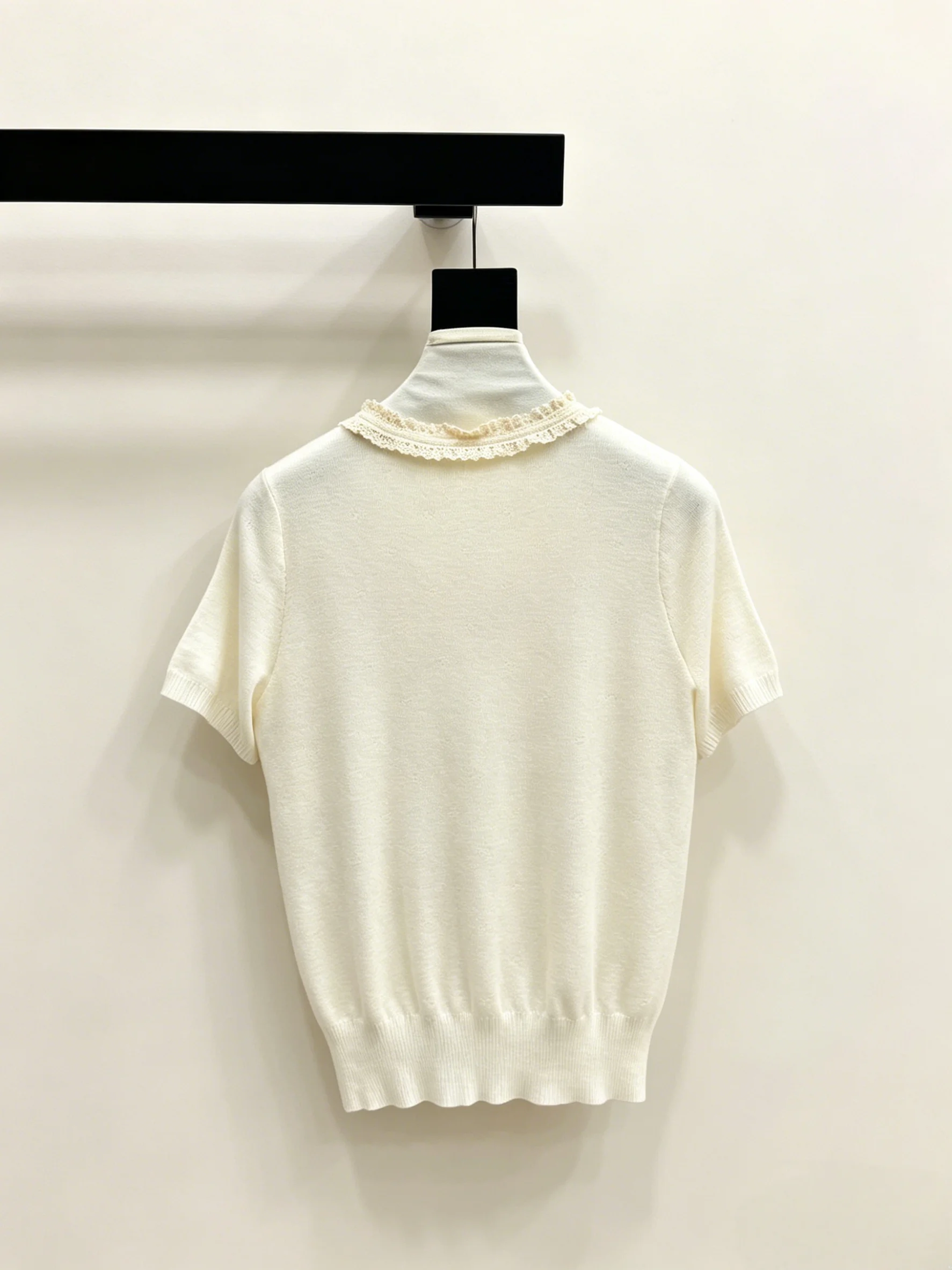 

2026 New Women Soft Knit Short Sleeve Top Size M L Elegant Solid White Crew Neck Slim Fit Tee Code 023