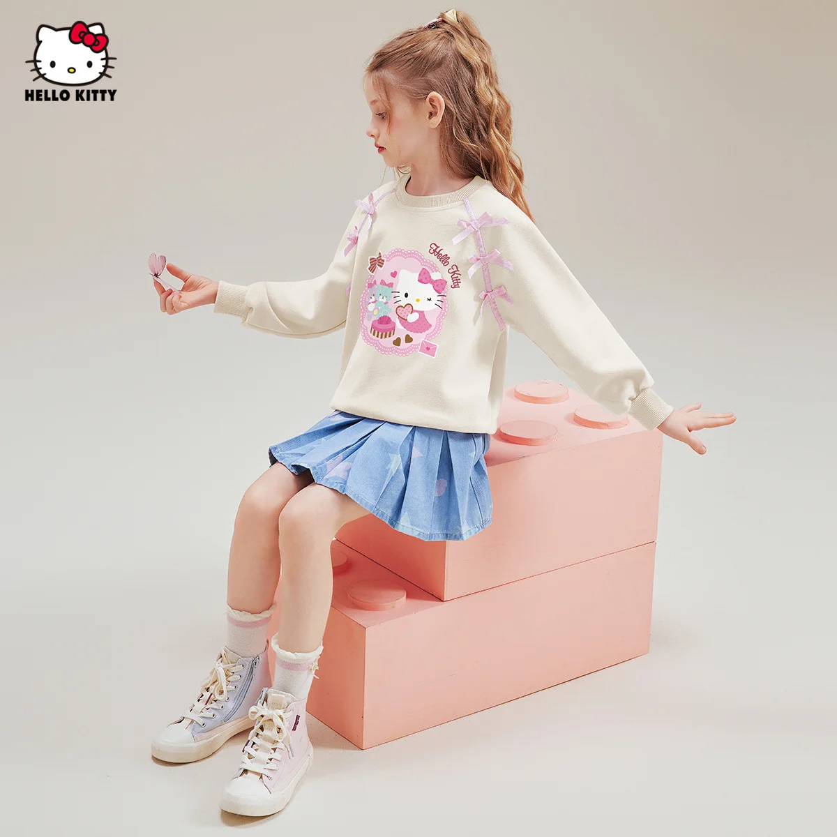 

[Officially Licensed] Sanrio Girls' Spring Summer Autumn Bowknot Embellished Sweet Cartoon Sweatshirt New Casual Girls' Clothing