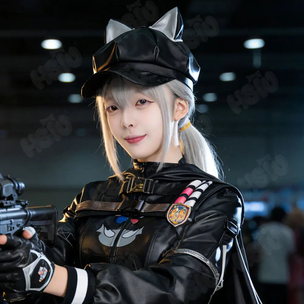 

Game Delta Force Luna Kim Cosplay Wig 60CM Silver gray short Synthetic Wig+Wig cap Party Halloween Wig