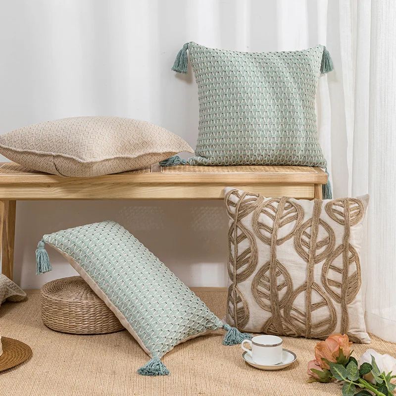 

Bohemian Cotton Linen Cushion Cover 45x45cm, Embroidered Leaves with Tassels, Decorative Throw Pillow for Living Room and Bedroo