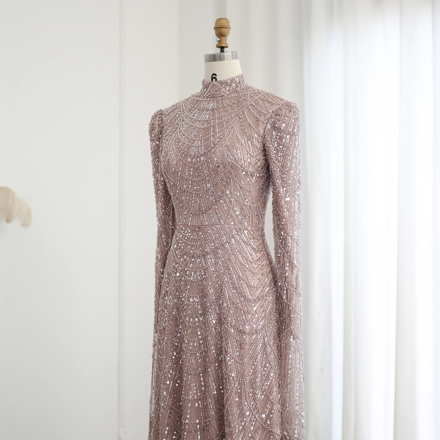 Sharon Said Luxuriöse Dubai Salbeigrüne Muslimische Abendkleider mit Cape-Ärmeln und Hohem Kragen für Arabische Hochzeitsfeier SS630 Maßanfertigung – Detail 21