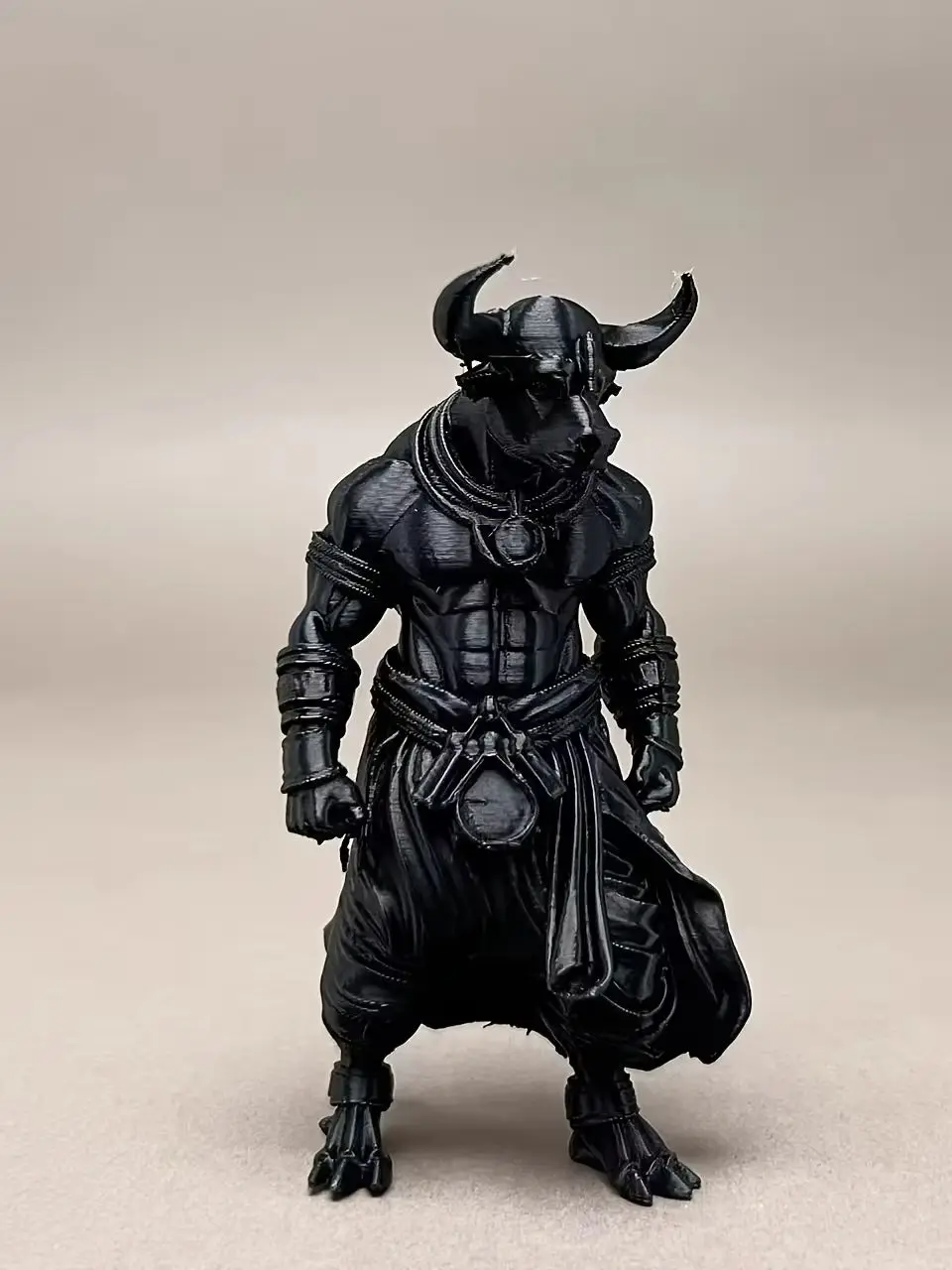 1 Stück, neu, 3D-gedruckte Statue eines Stierkämpfers, Dämonen-Statue für Büro, moderne Kunst, Heimdekoration, Schreibtischdeko, Bastelartikel, Valentinstag, Weihnachten, Geschenk (Sammlerstück), (Statuen-Dekoration) – Detail 4