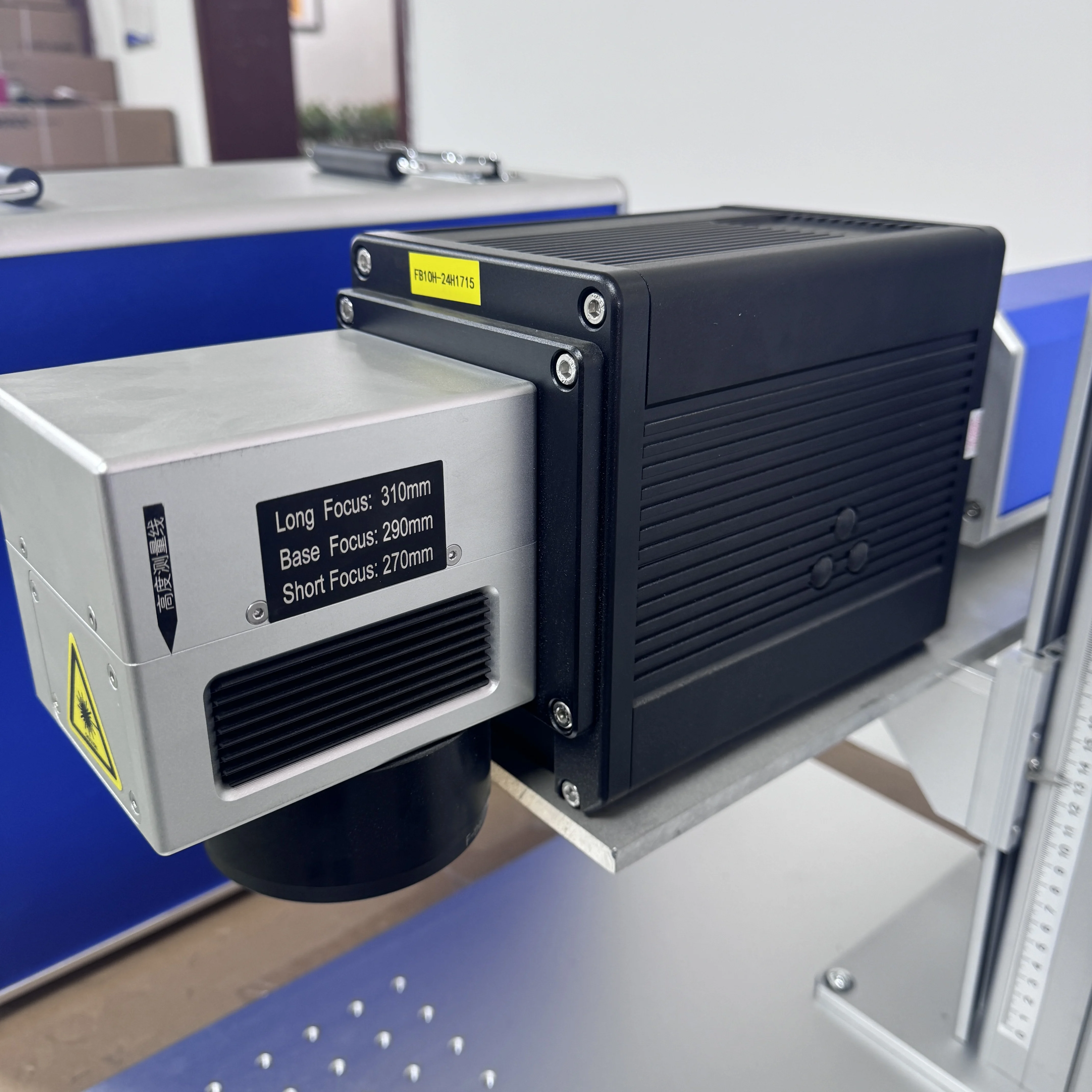 3D 200w Fiber Laser Marking Machine 100w with Raycus Jpt 30w 60w Mopa M7 Laser Marking Machine Pratt Factory 2.5d Deep Marking