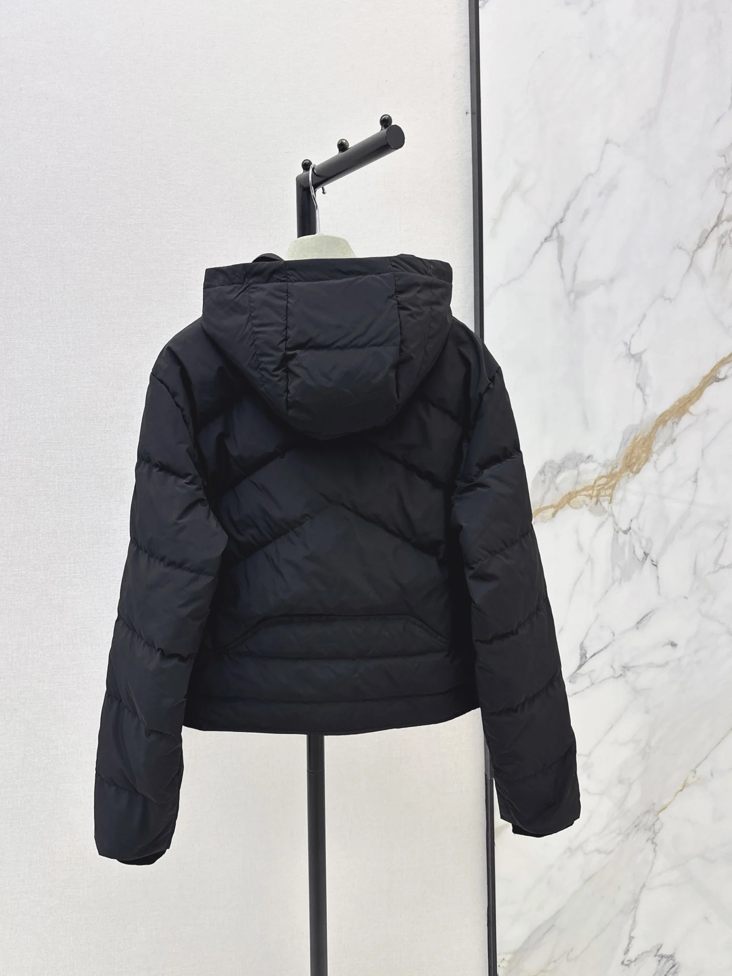 2026 Women Winter Cropped Hooded Quilted Puffer Jacket ZX5718