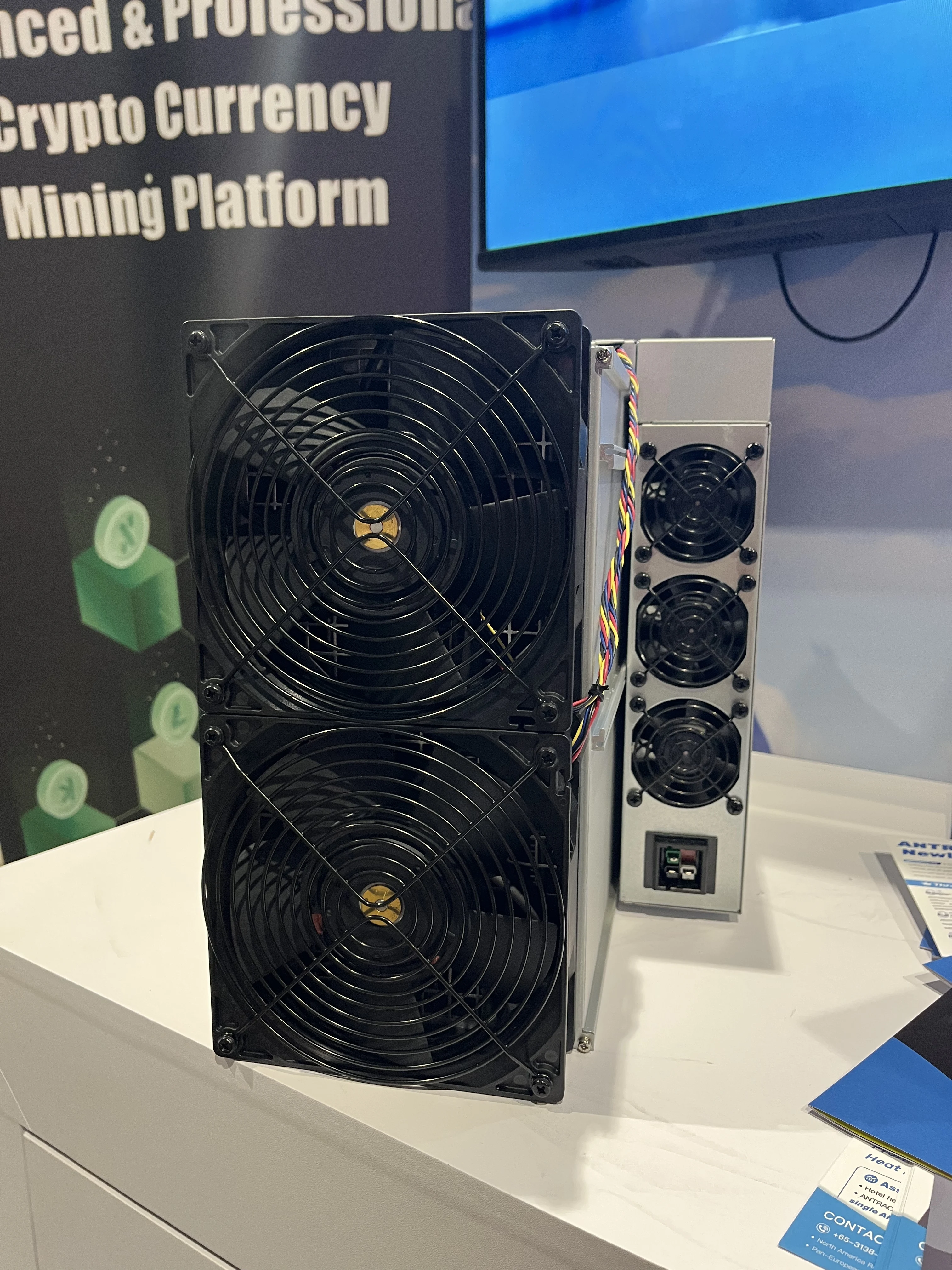 

GOOD DEAL _ LTC Doge Bel Asic Miner Scrypt Crypto Mining L11 Pro 21G Bitmain Antminer L11 20Gh/s 3680W 0.184 J/Mh Dogecoin Miner