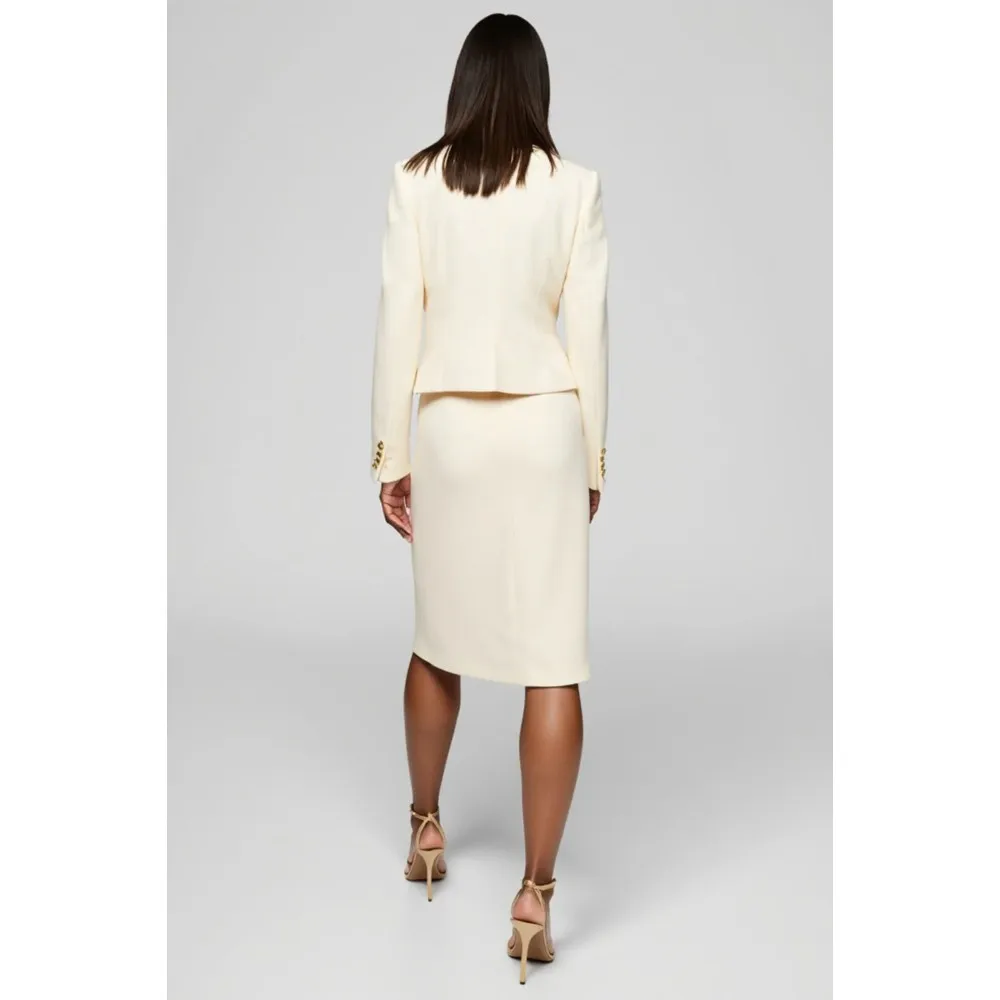 Costume blazer et jupe 3 pièces pour femme |   Haut bustier crème avec veste ajustée et jupe crayon longueur genou pour le travail, les réunions