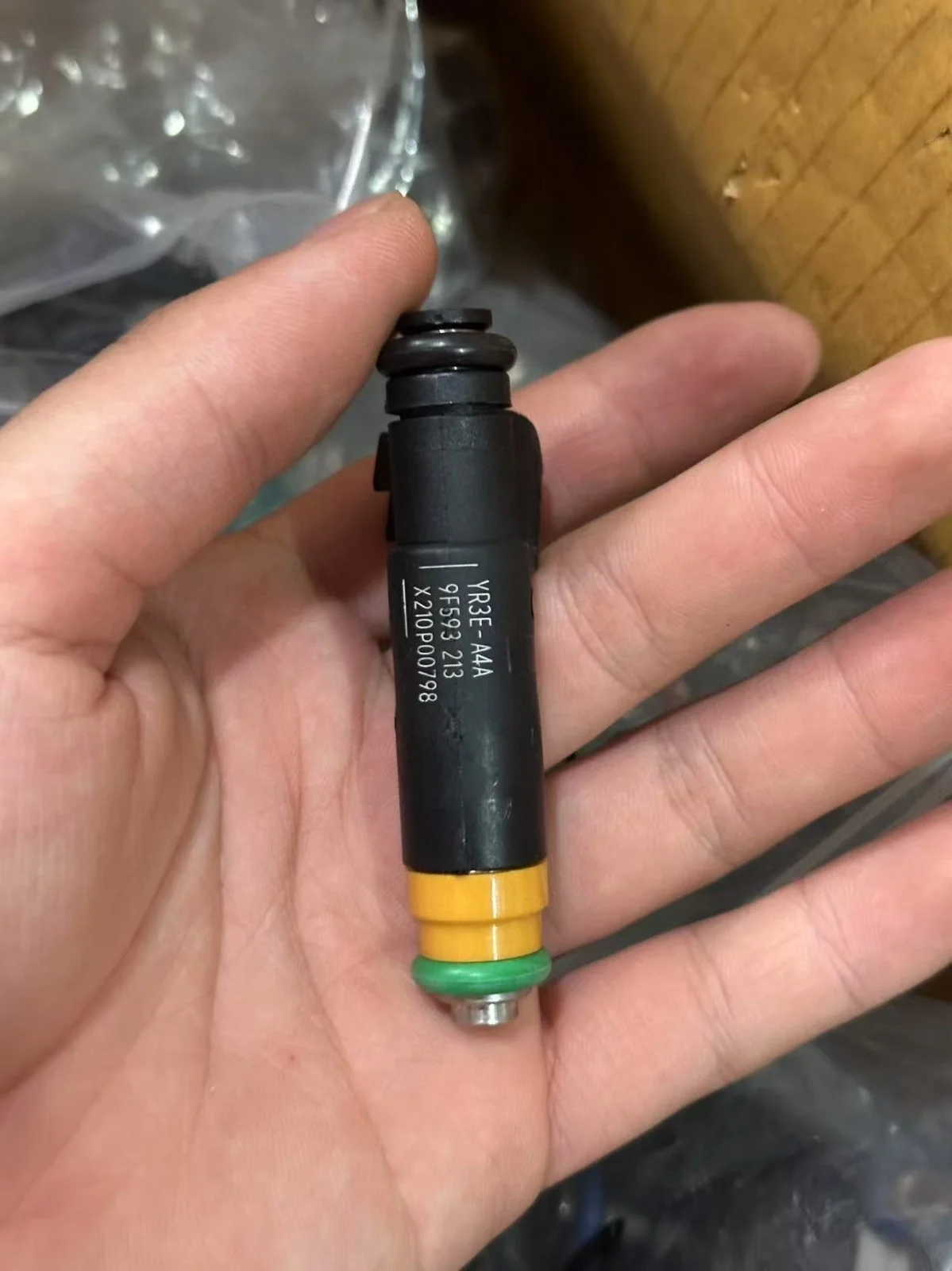 

10Pcs Fuel Injectors YR3E-A4A for Ford F-150 for Mustang 2000-2004 3.8L 4.2L Car Accessories