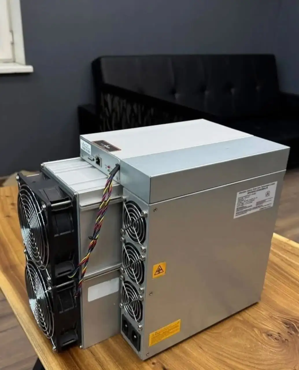 BL PROMO SALES Bitmain Antminer Z15 Pro 860 kH/s - Zcash Equihash ASIC Miner WITH HOSTING