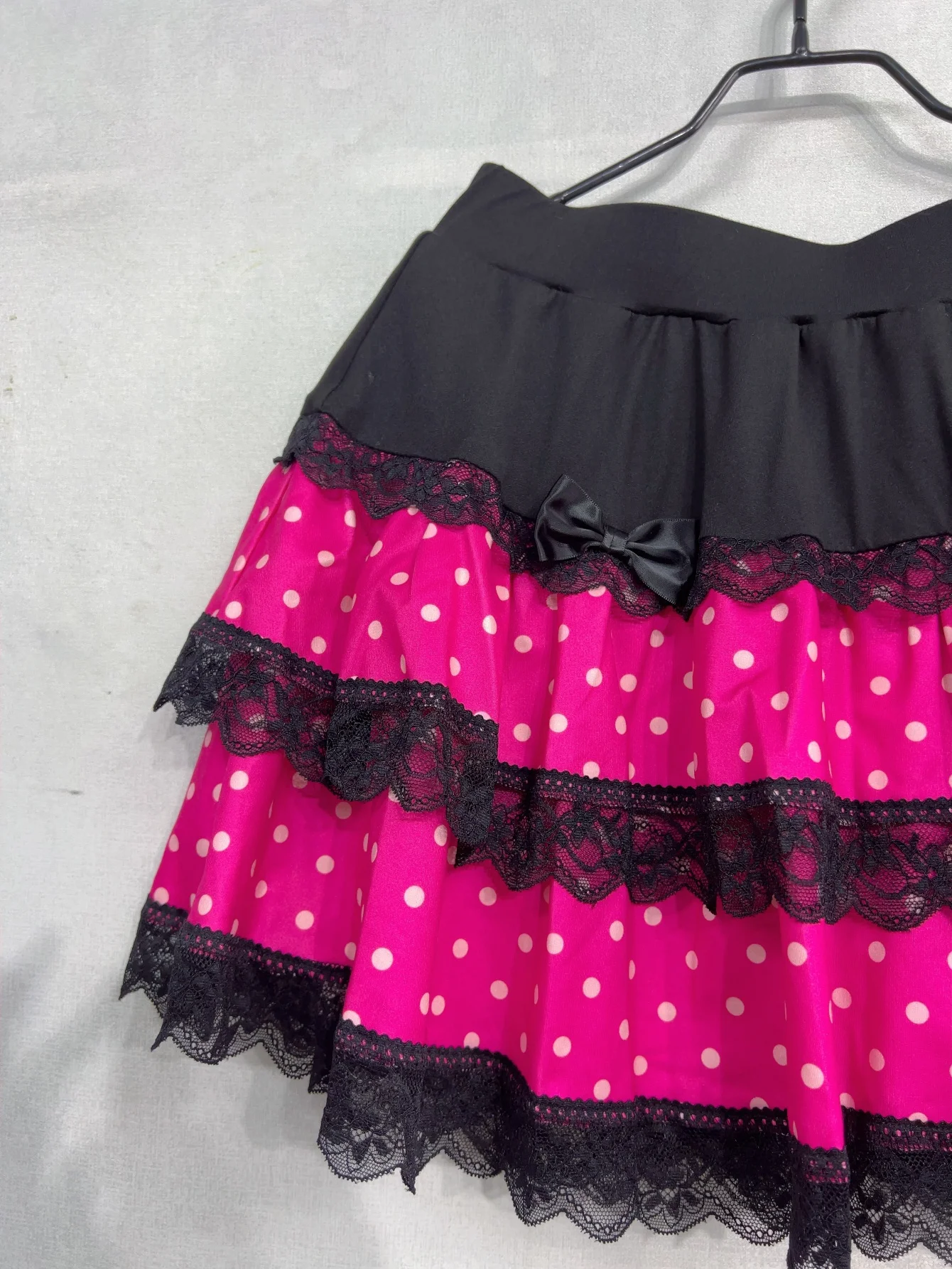 Y2K Cutecore Polka Dot Rock 2-teiliges Set, koreanisches Lolita-Oberteil mit Schleife und Kuchen-Spitzen-Minirock, Kawaii Gyaru-Style, 2000er Jahre, Alt-Kleidung – Detail 7