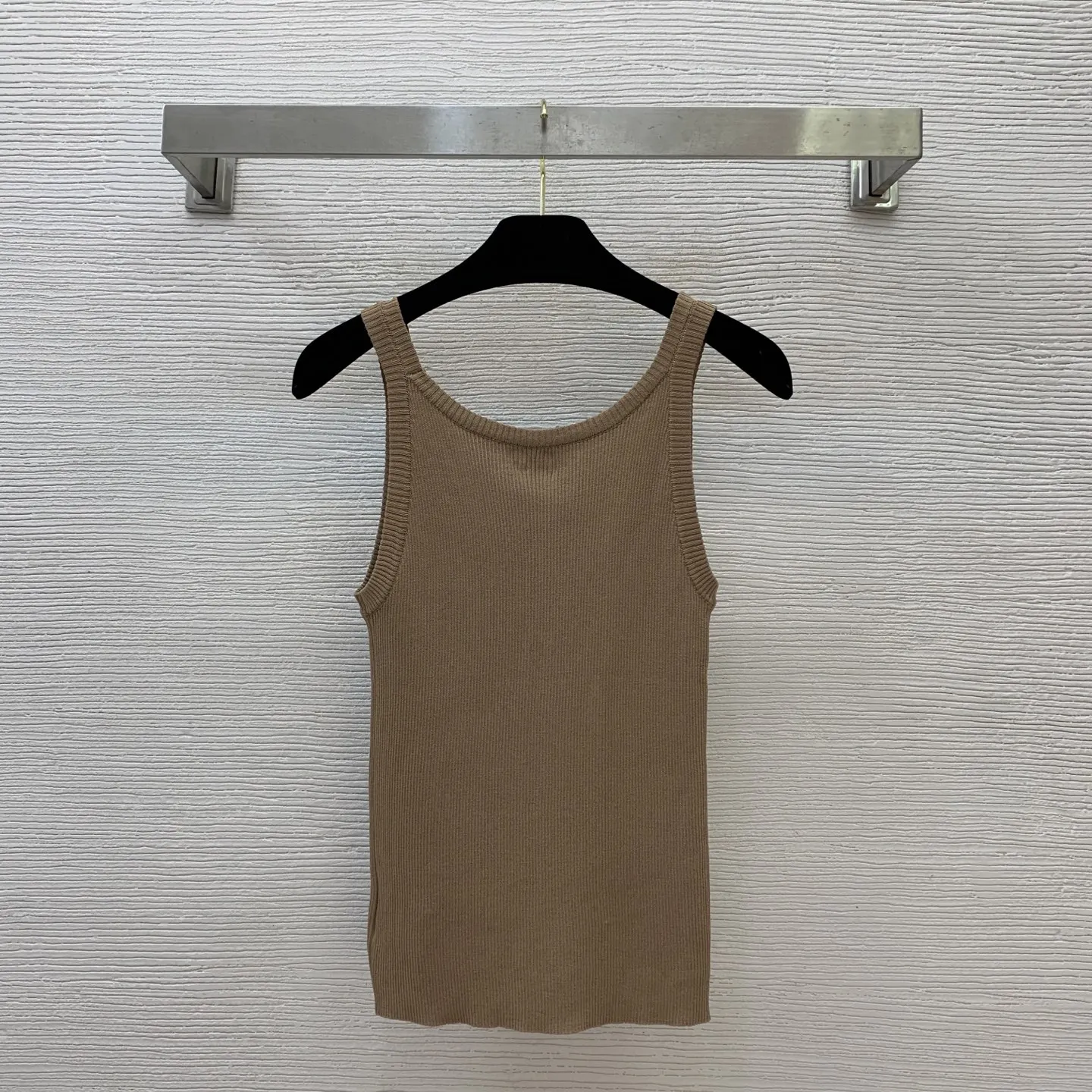 

Высококачественный осенне-зимний женский вязаный жилет с вышитым логотипом, облегающий и утягивающий эластичный топ на подтяжках HL020