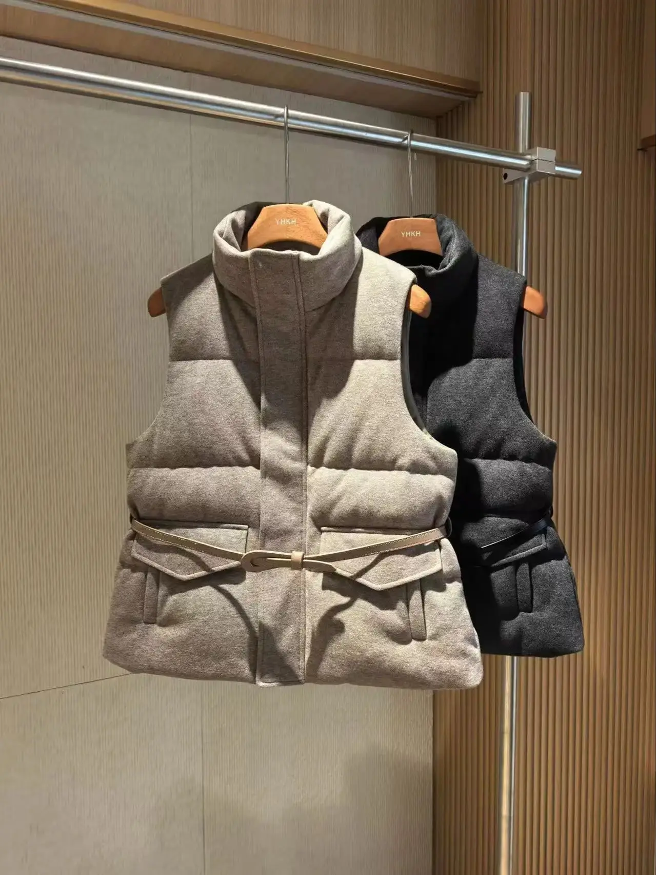 

Autumn-winter casual women's belted down vest