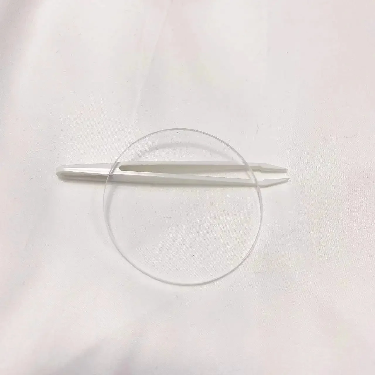 Size Diameter 117mm Round 2mm Thickness Quartz Glass Plate Used For 1000nm To 1650nm