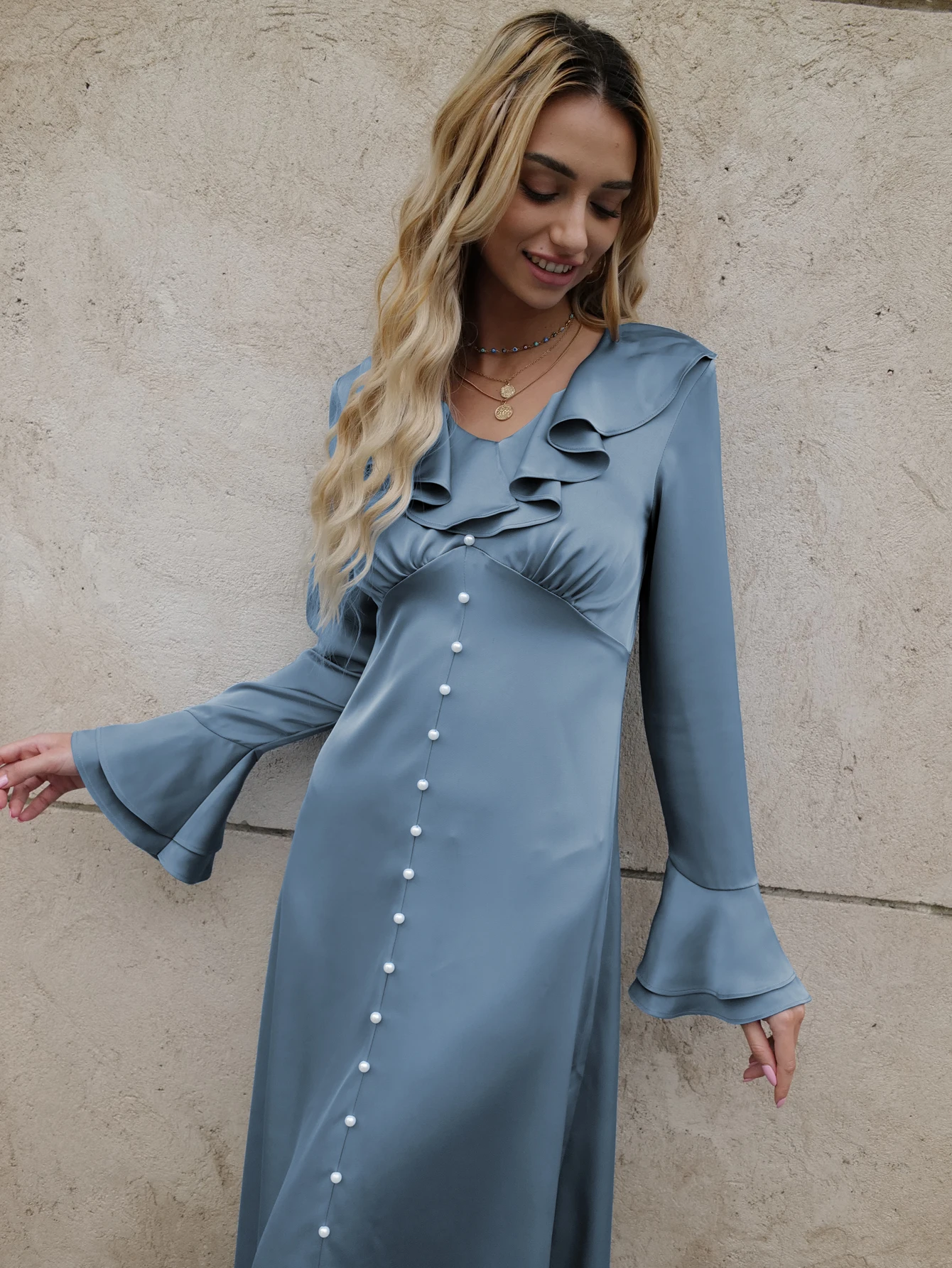 2024 Summer Fashion Blue Ruffles Peal Button Flare sleeve A Dress