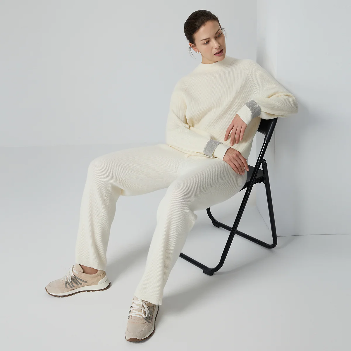 BD4521321 Gebreide damesbroek van 100% wol, 12 gauge fijne, zachte, ontspannen broek voor moeiteloze herfst-winter elegantie