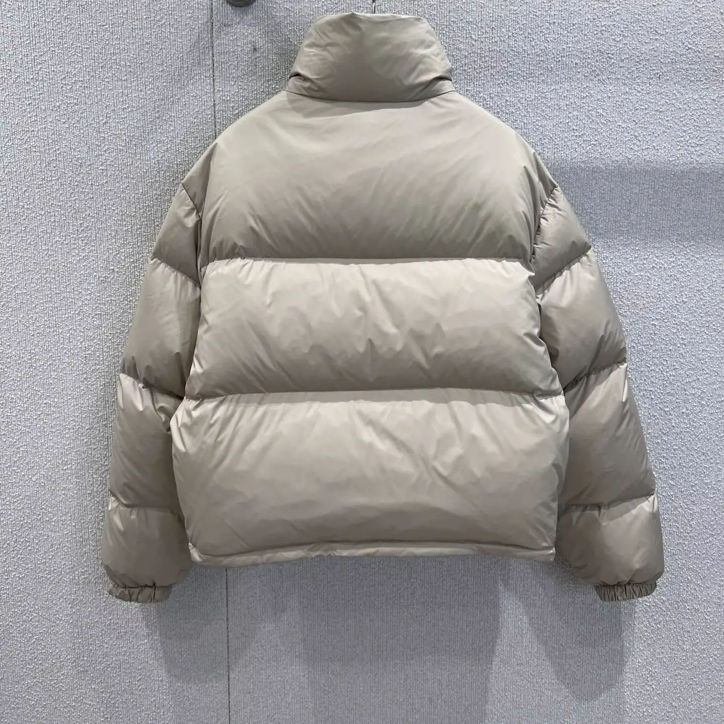 

2025 Autumn and Winter New Three-Dimensional Logo Letter Stand-Up Collar down Jacket Oversize Silhouette Sweet and Cool Wear
