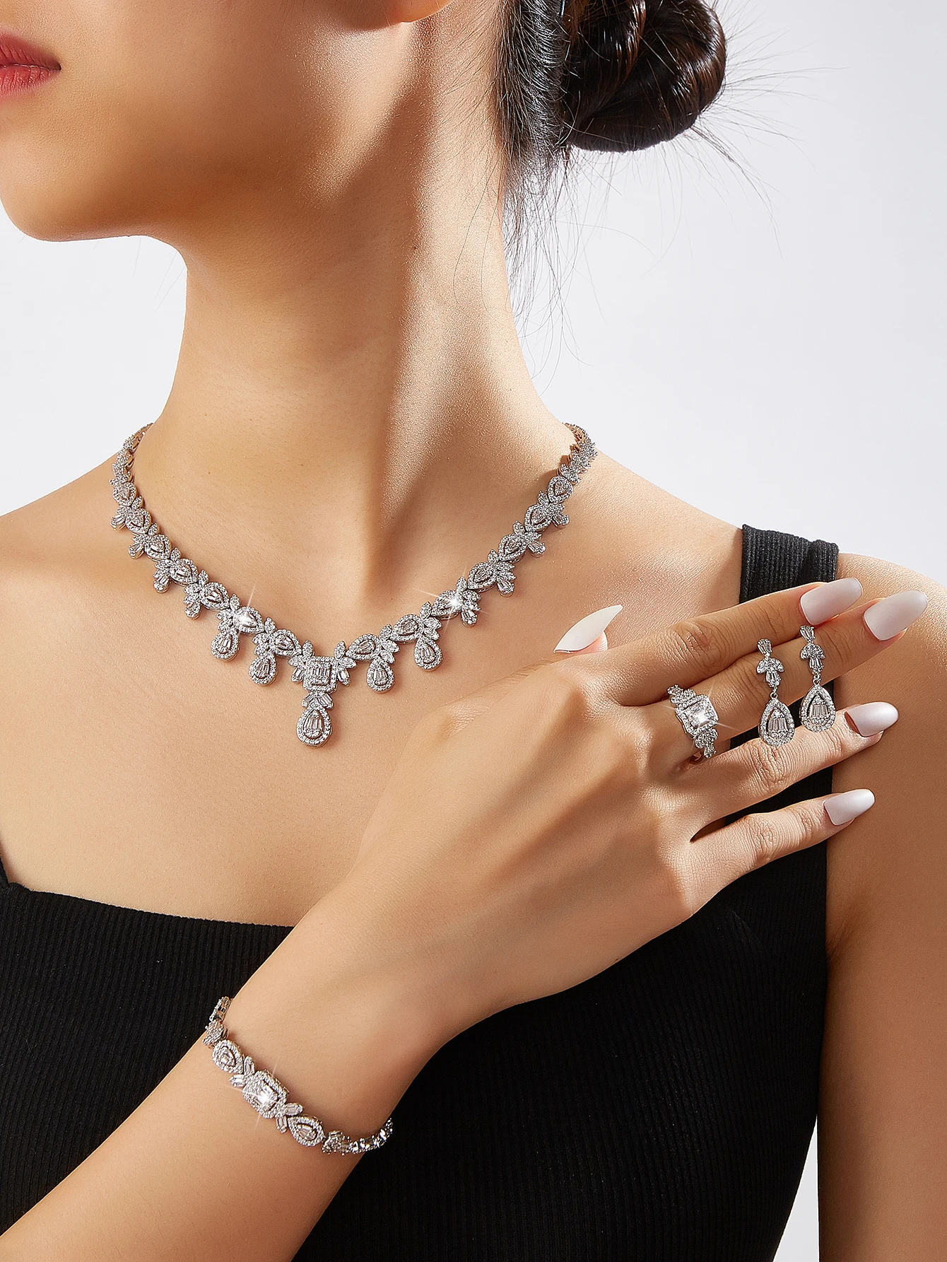 

Роскошное ожерелье с кубическим цирконием, браслет, серьги и кольцо, 4 шт., полный комплект ювелирных изделий из Дубая для женщин