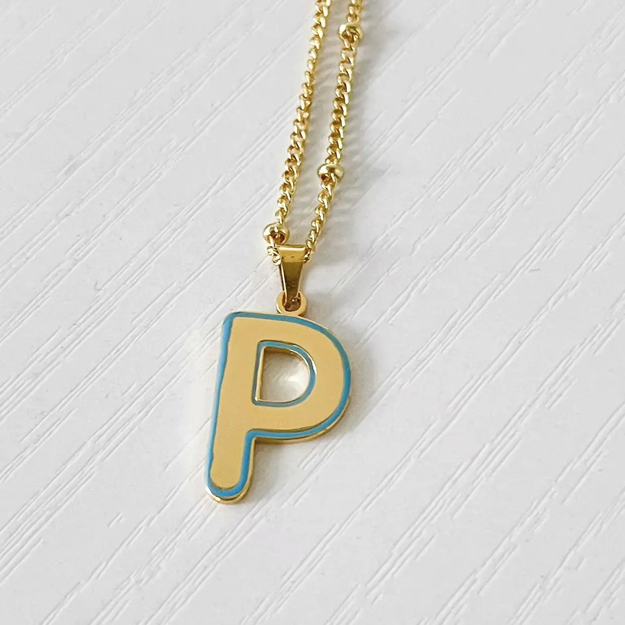 

Персонализированное эмалированное ожерелье с инициалами, 18-каратное позолоченное нержавеющая сталь, эмалированная подвеска с алфавитом, рождественские украшения для женщин, подарок