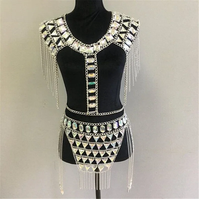 AKYZO szalony kryształ cekiny kobiety 2 sztuka zestawy śmieszne festiwal stroje Handmade Patchwork frędzle metalowe łańcuch krótki Top zestaw damski — zdjęcie 2