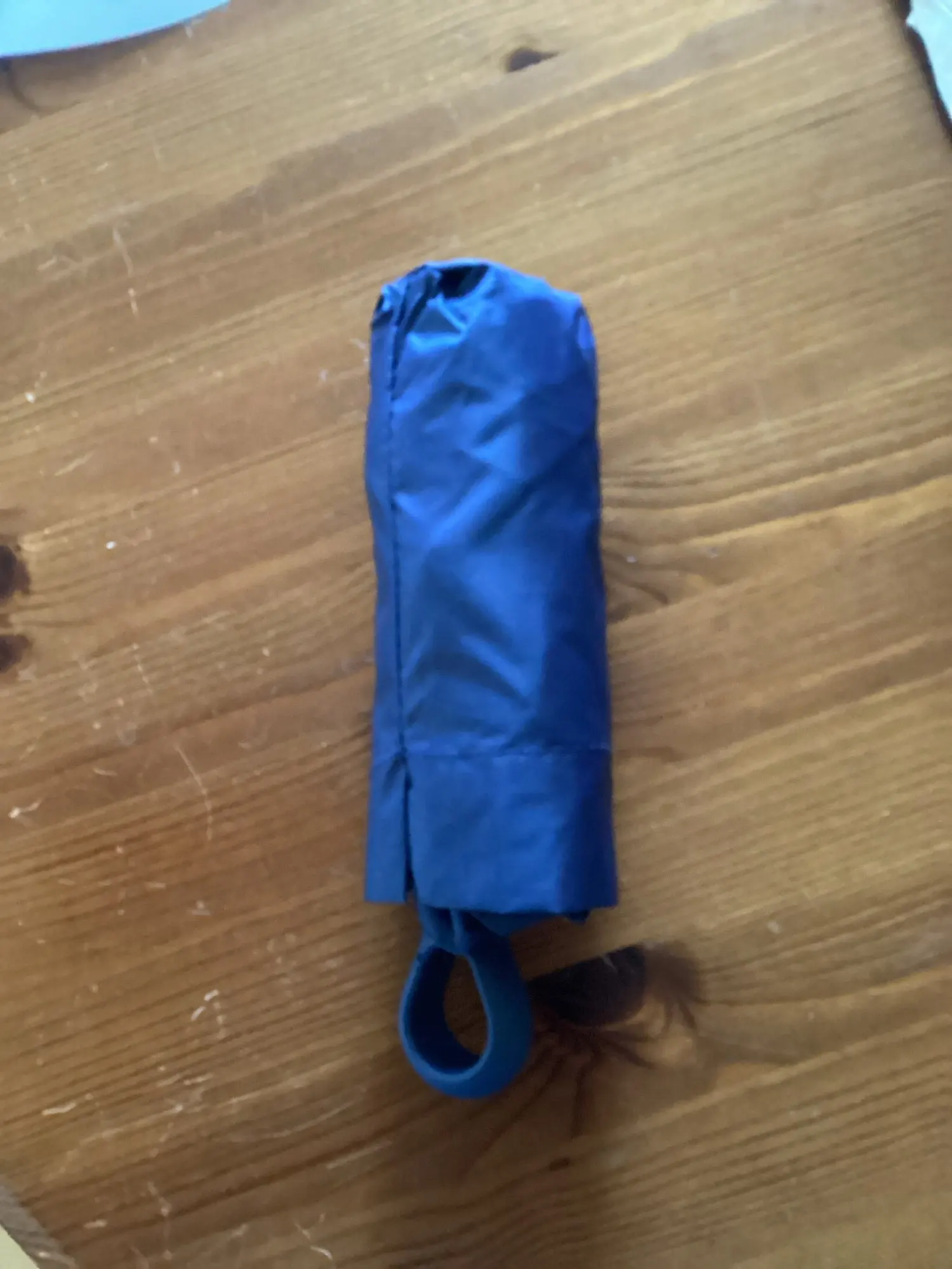 Mini Umbrella Folding Compact 5-Fold Portable with Carabiner Ring Lightweight UPF 50UV Protection Sun-Rain Umbrella Small Size photo review