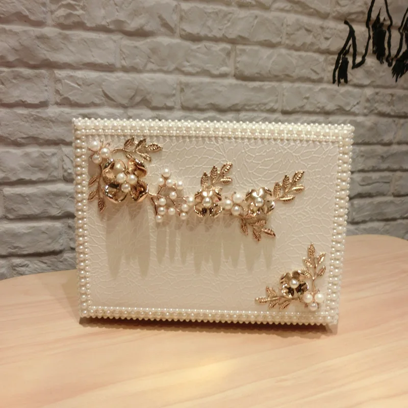 

White PU leather jewelry box Double layered wooden jewelry box with lock, flower jewelry storage box for Wedding Birthday Gifts
