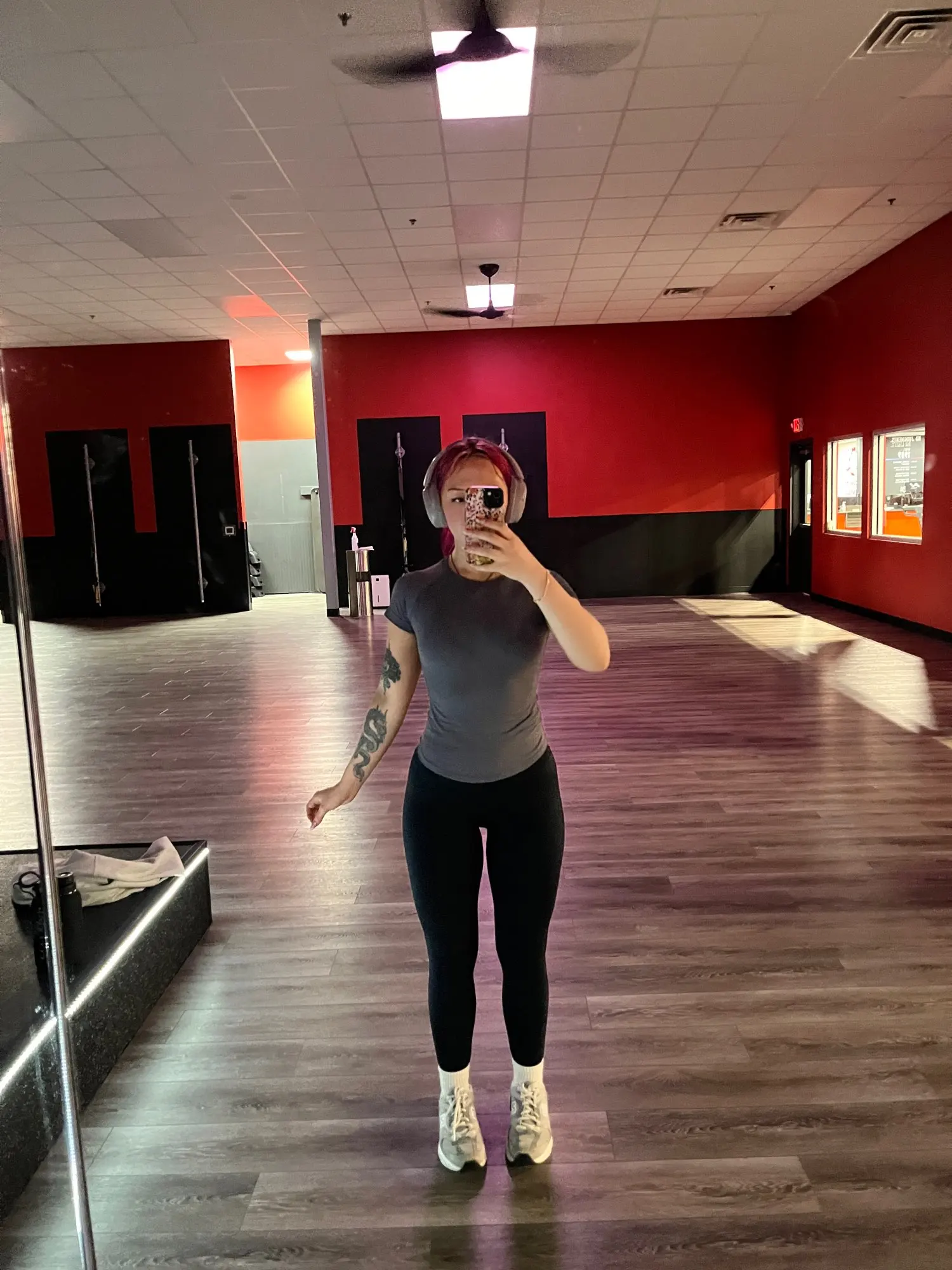 Foto de una compradora con Mallas Sculpt – Efecto Push-Up