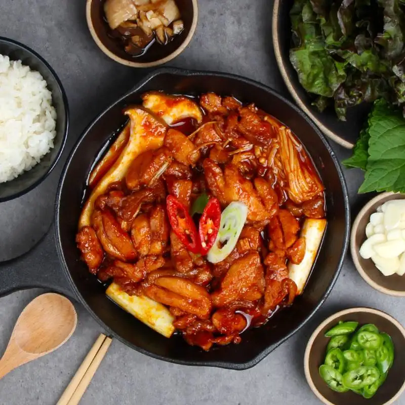 From 800gx1 pack of spicy Chuncheon chicken ribs to Ya-Daya-DAP, it is easy and easy to make the traditional Chuncheon-based sale at home taste sweet and deep!