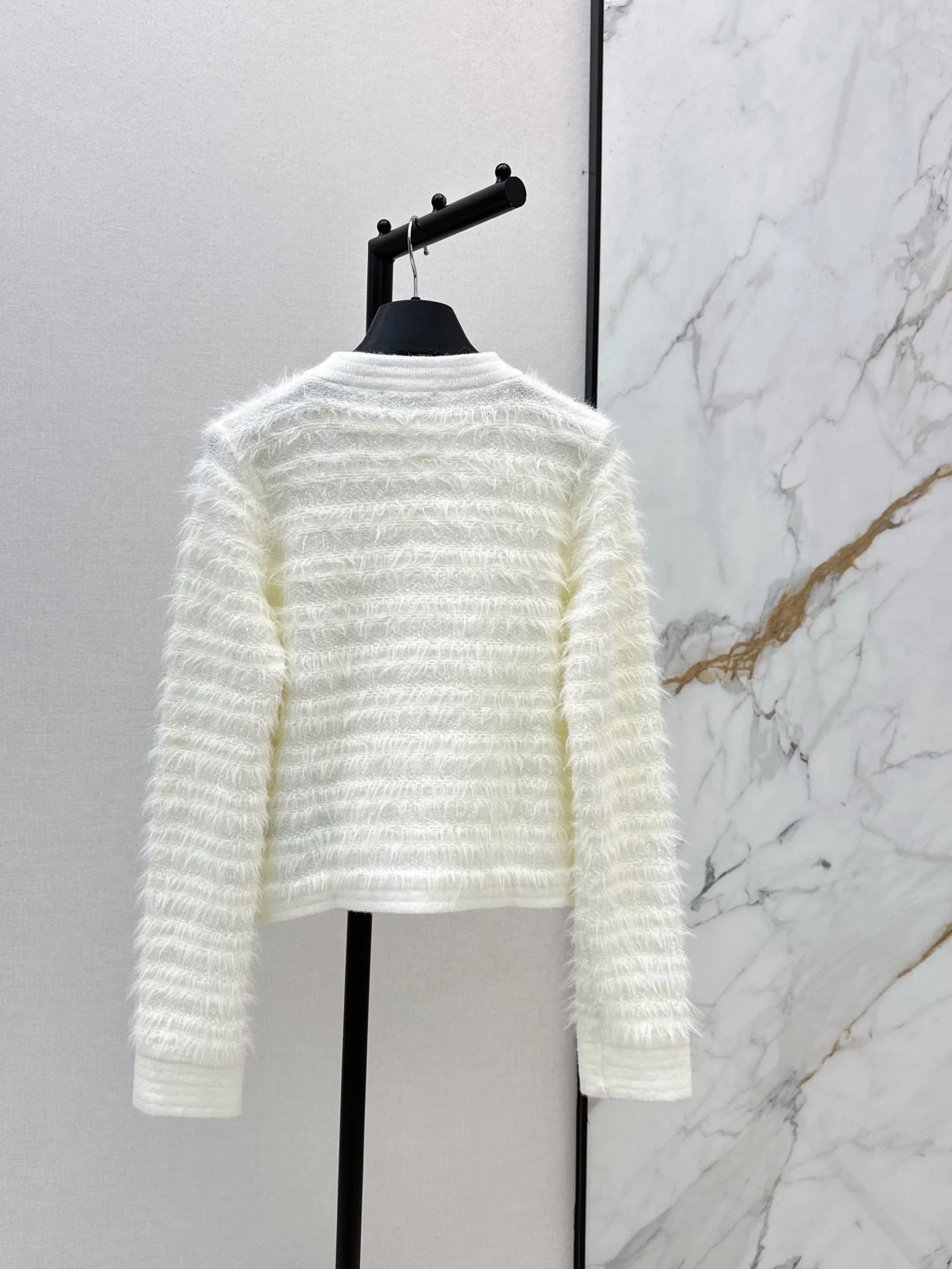 

Latest autumn and winter patchwork fur design round neck cardigan simple solid color white short jacket