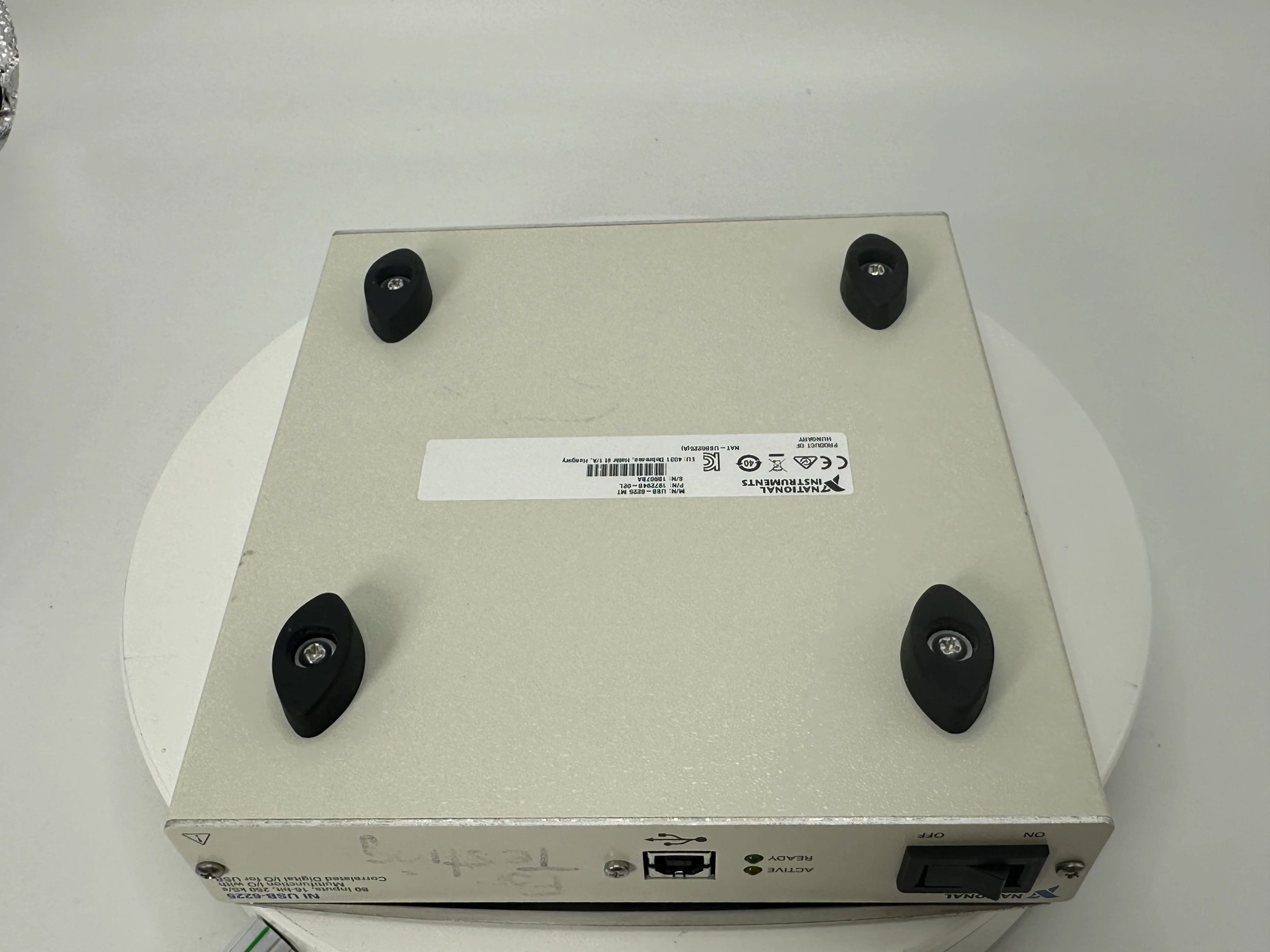 National Instruments NI USB-6225 data acquisition card