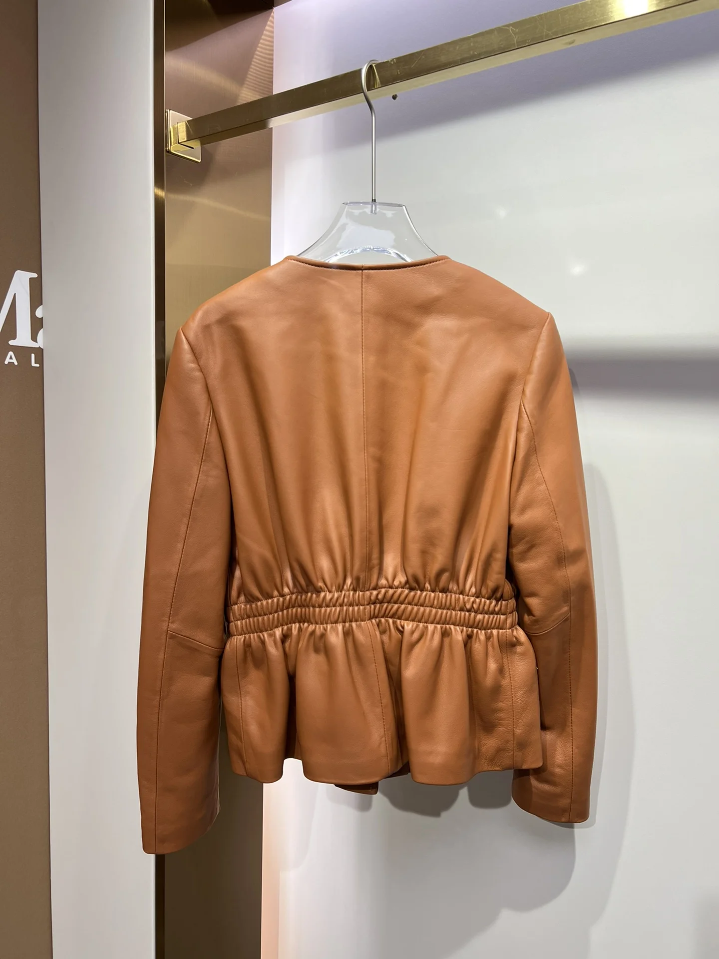

2025 Autumn New Style Women's Classic Motorcycle Leather Jacket - Stylish and Fashionable