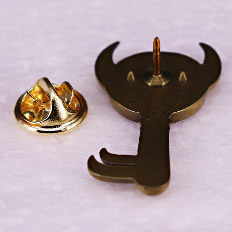 Zeldas game The Boss Key Enamel Pin Vintage Metal Badge Brooches Hat Jewelry Collectibles