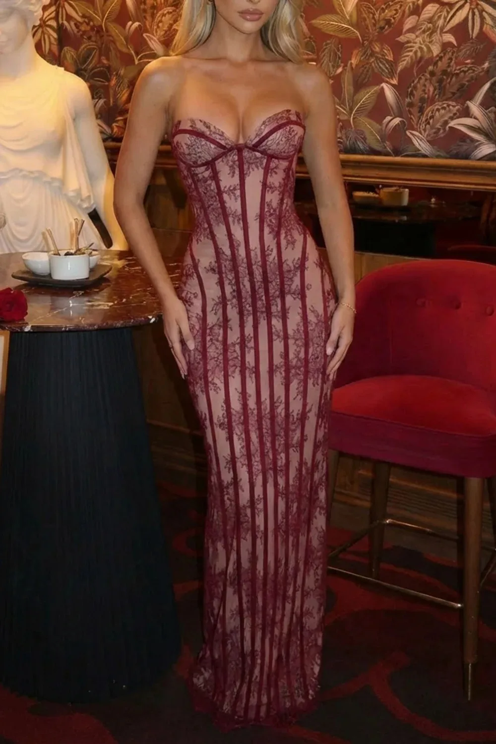 Vestido preto elegante para mulheres