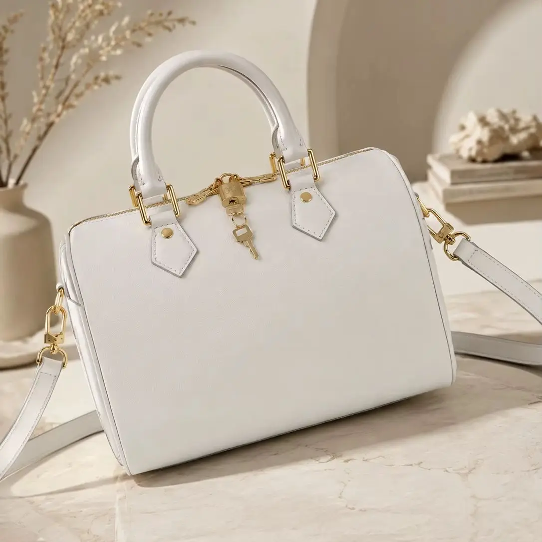 2026 New Luxury Classic Handbag Shoulder Bag down details 25*19*15cm