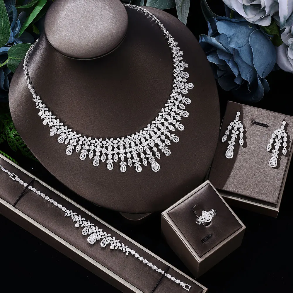 

Luxury Dubai UAE Wedding Jewelry Set for Brides Micro Inlaid Cubic Zirconia Necklace Earrings 4PCS Party Accessories