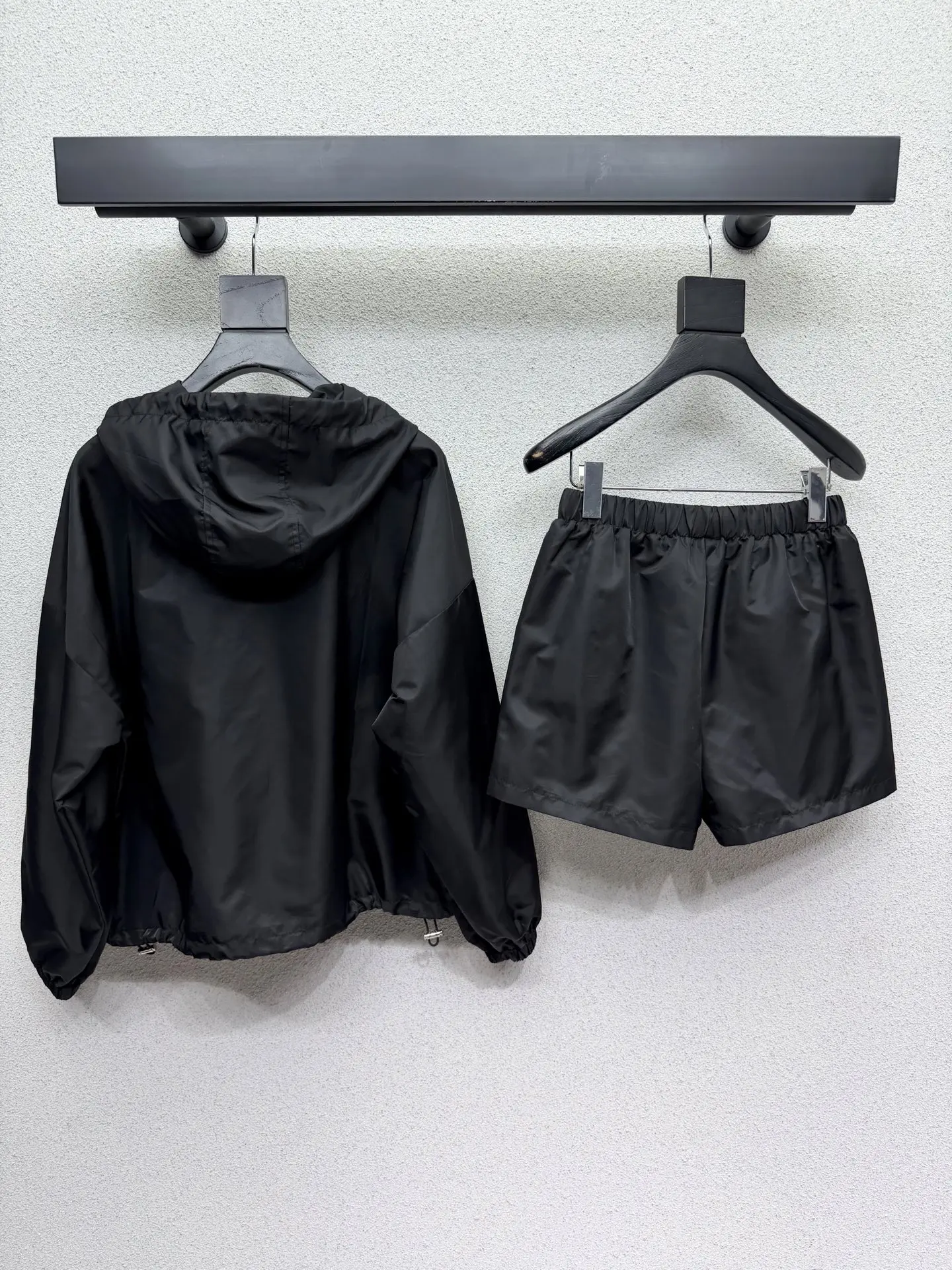 

2026 New Style Hooded Jacket And Shorts Set Women's Fashion Outdoor Sun Protection Clothing And Leisure Suit