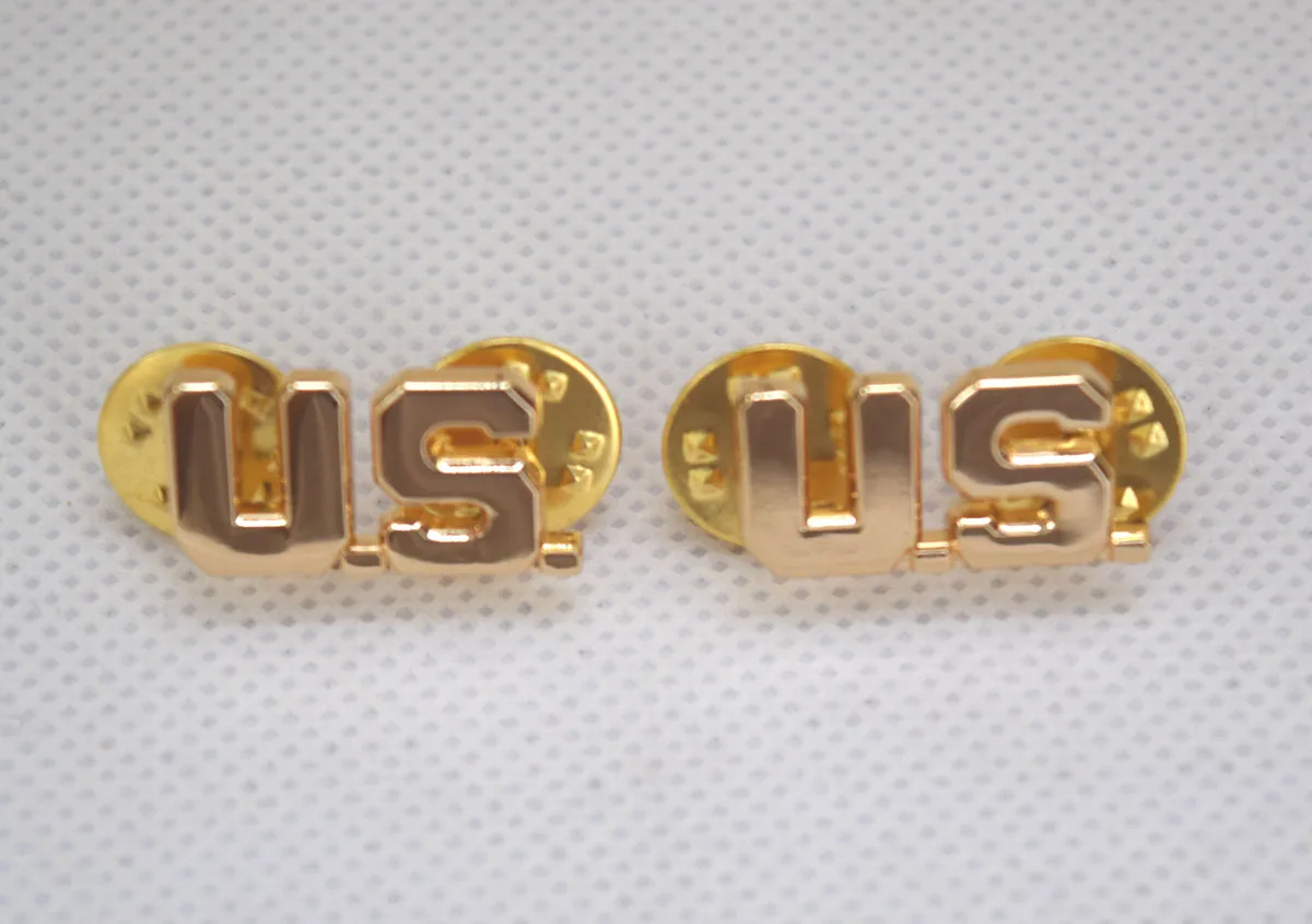 Pair of US U.S. Officer Lapel badges Insignal Pins