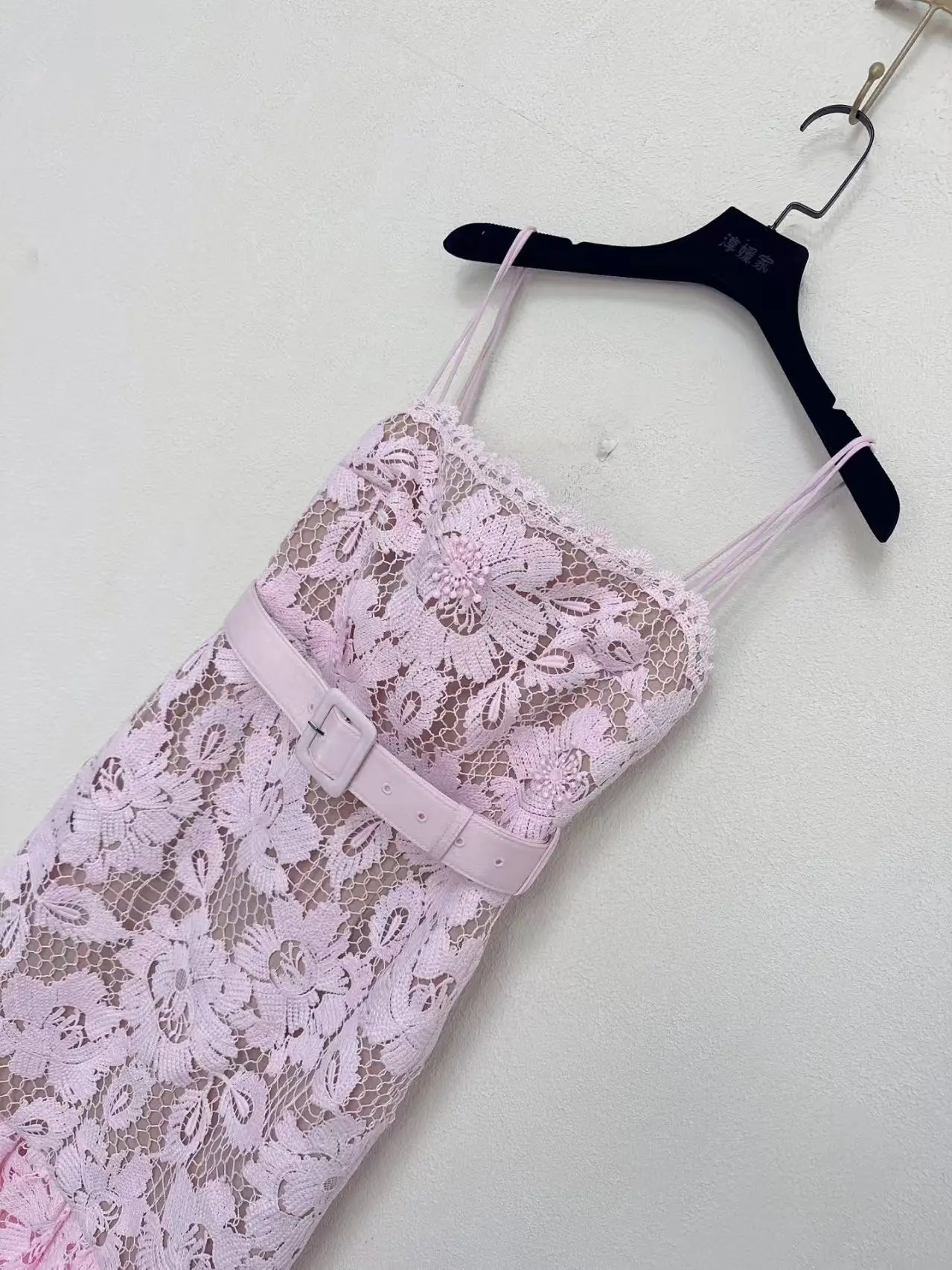 Women Lady New Fashion Summer Grace Hollow Lace Romantic Openwork Laciness Belt A-line Holiday Long Spaghetti Strap Slip Dress