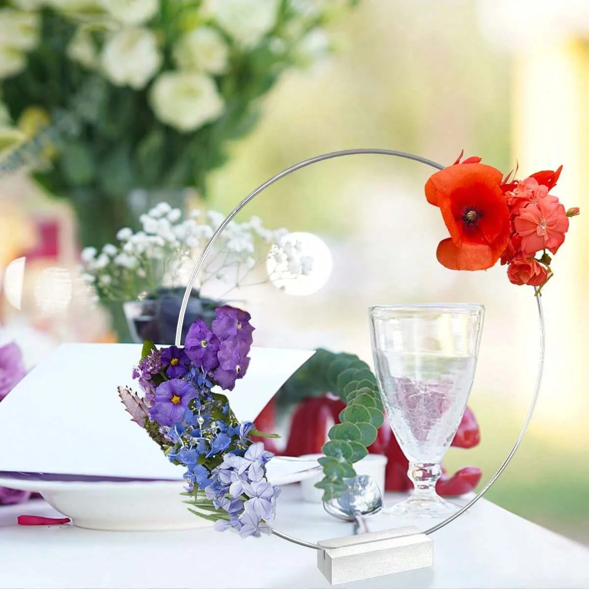 10 Stück florale Reifen-Mittelstücke mit Ständer für Tisch, Metall-Mittelstücke, 10/12 Zoll goldene Kreis-Mittelstücke für Hochzeitsempfang – Detail 9