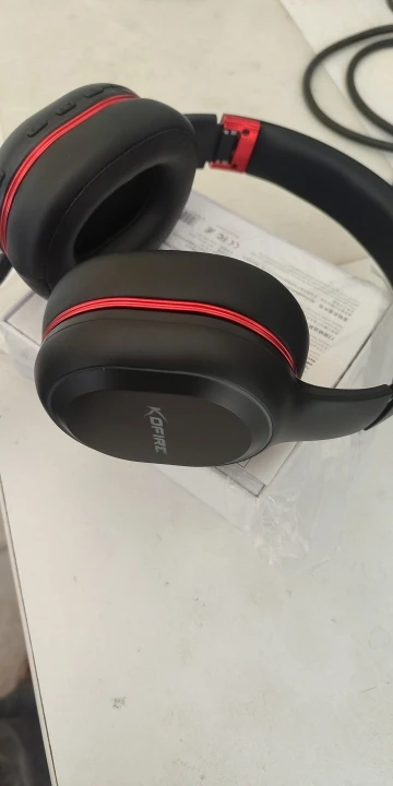 Kofire UG-05 Gaming Headphones 2.4G BT5.0 Wireless Headset With Mic RBG Light Vibration Bluetooth Earphone For PS4 PS5 PC Switch photo review