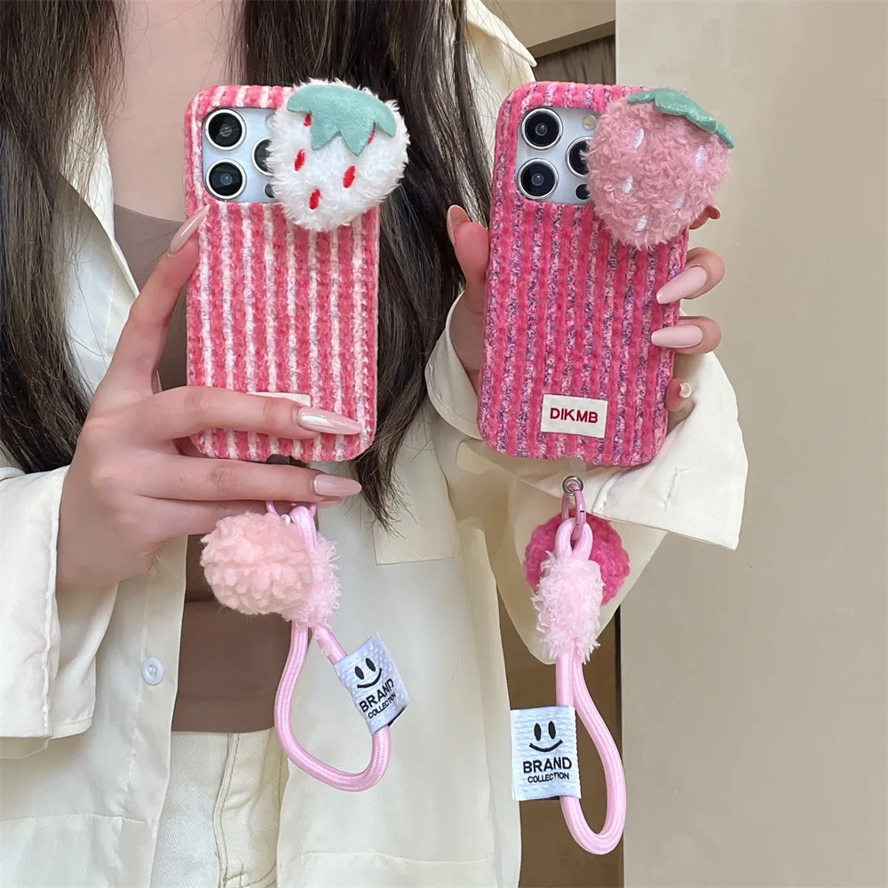 

Korean INS Striped Plush 3D Strawberry Phone Case for iPhone 17 Pro 14 15 Pro 16 Pro Max Fundas with Hand Strap Furry Cute Cases