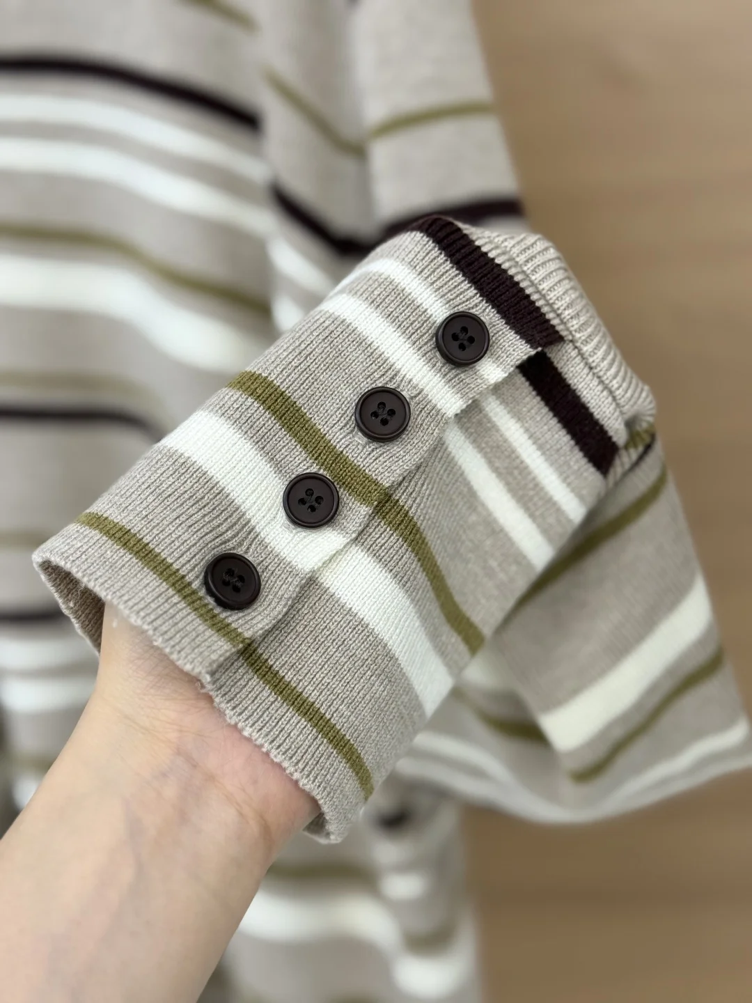 高品質レディースポロ襟長袖ニットプルオーバートップス長袖エレガントシックラグジュアリーストライプカジュアルヴィンテージセーター