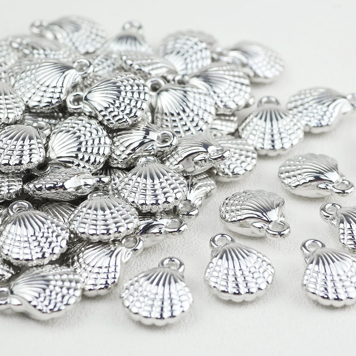 18*23 20 pcs CCB Shell Pendants Silver Spacer Loose Beads For Jewelry Making DIY Bracelets Necklace Accessories