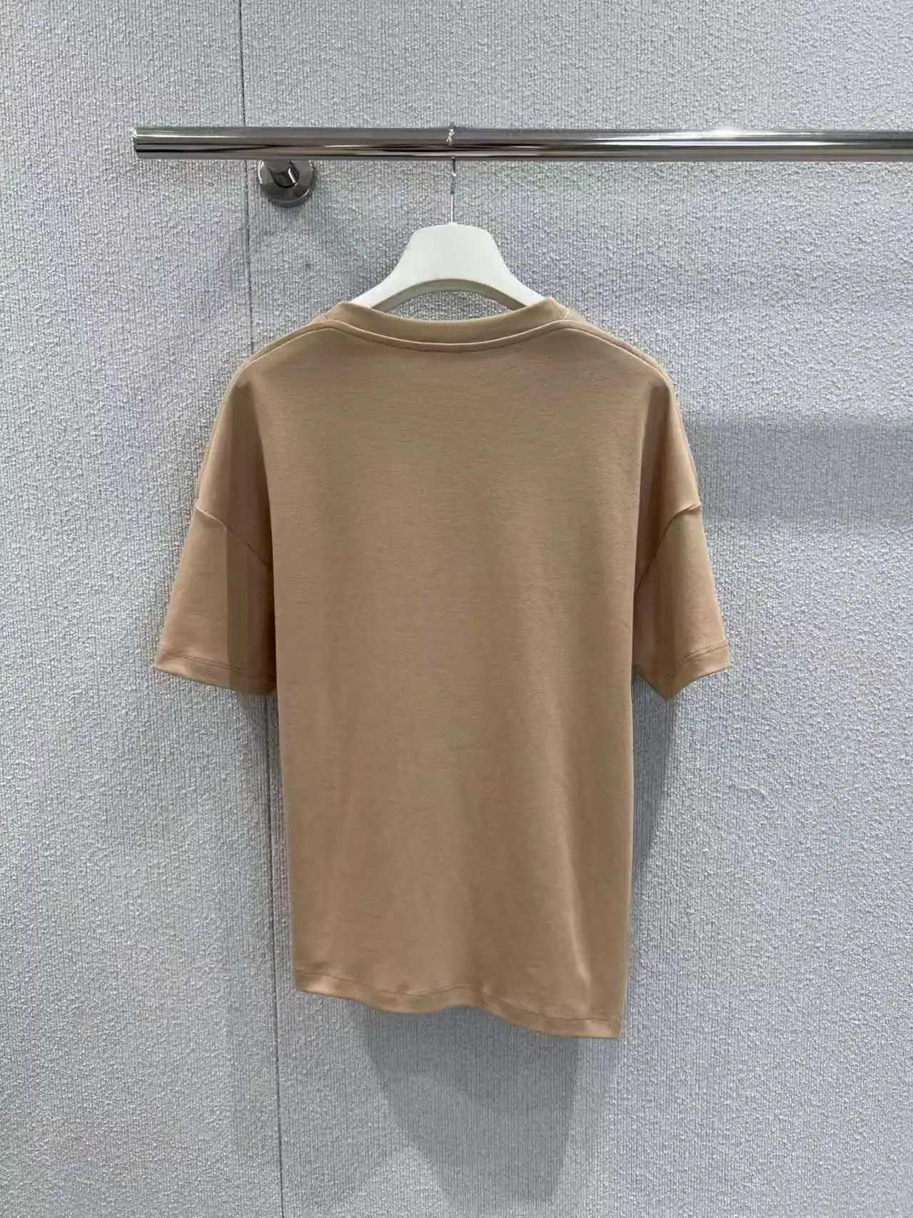 

Ladies' Pure Cotton Round-neck Embroidered Short-sleeved T-shirt